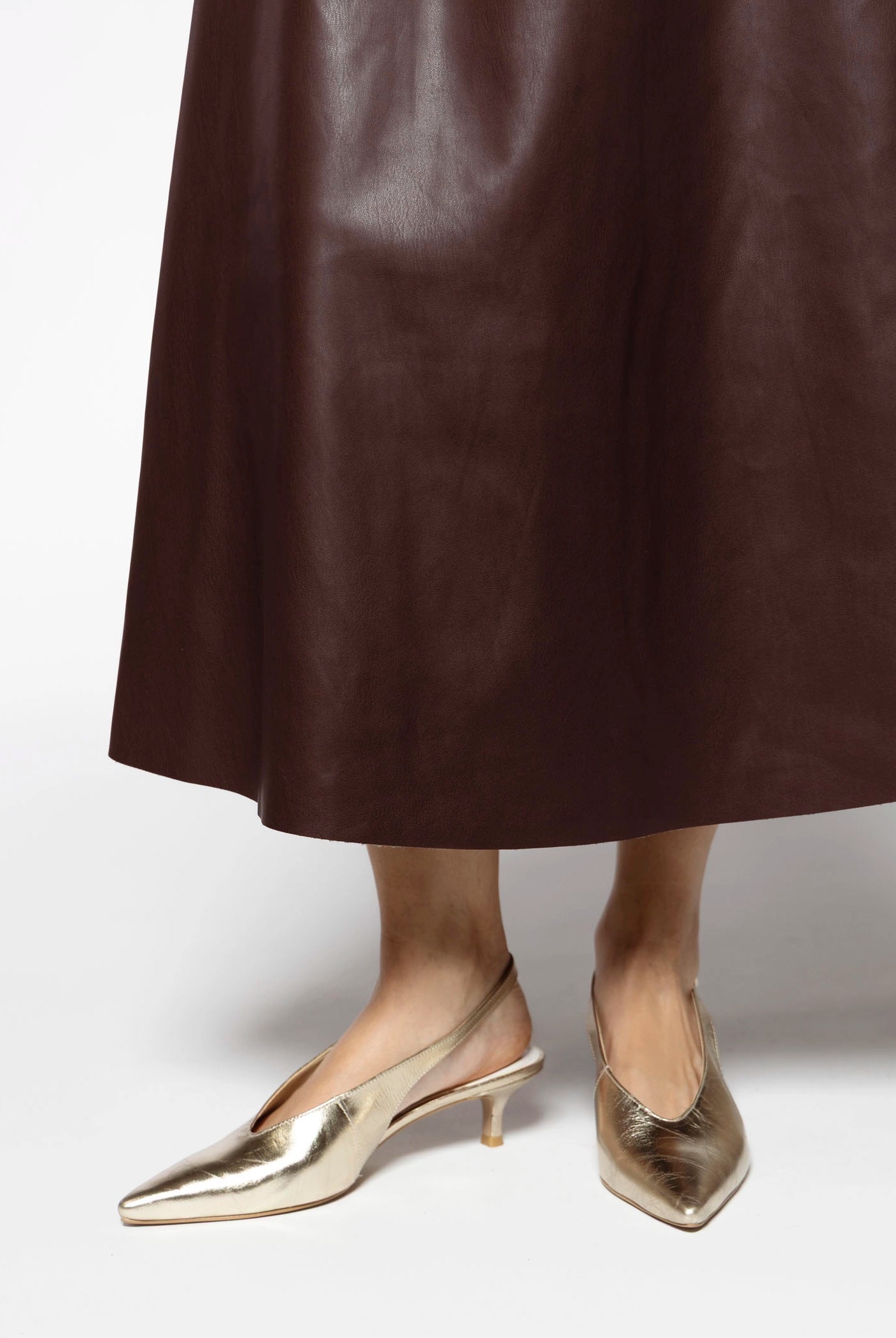 swatch_Light Gold alenna slingback heel