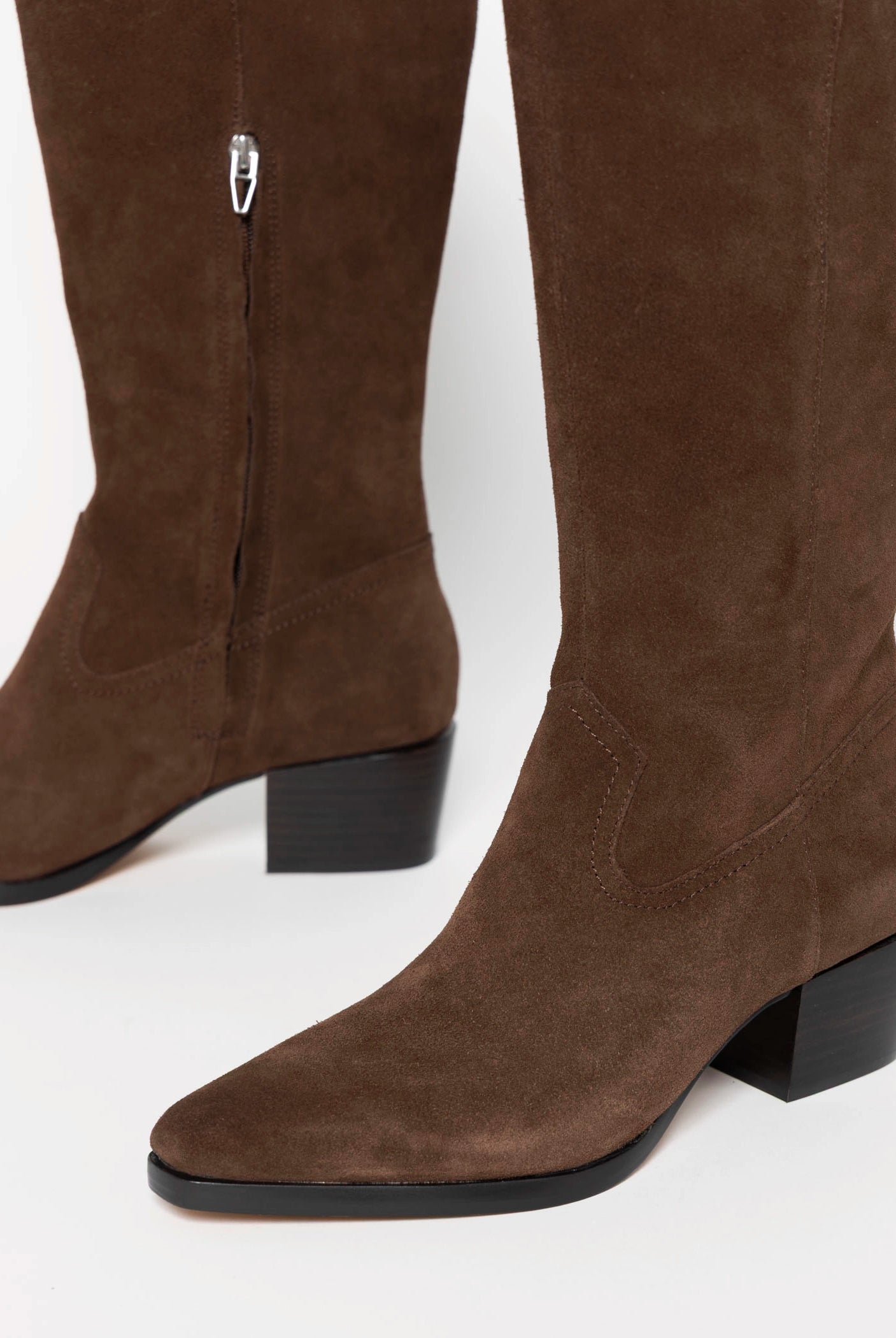 swatch_Dark Brown Suede virona water resistant boot