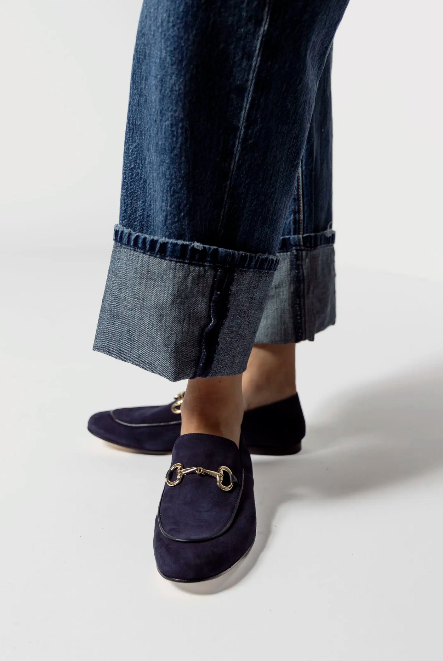 swatch_navy suede loafer with bit flat shoes