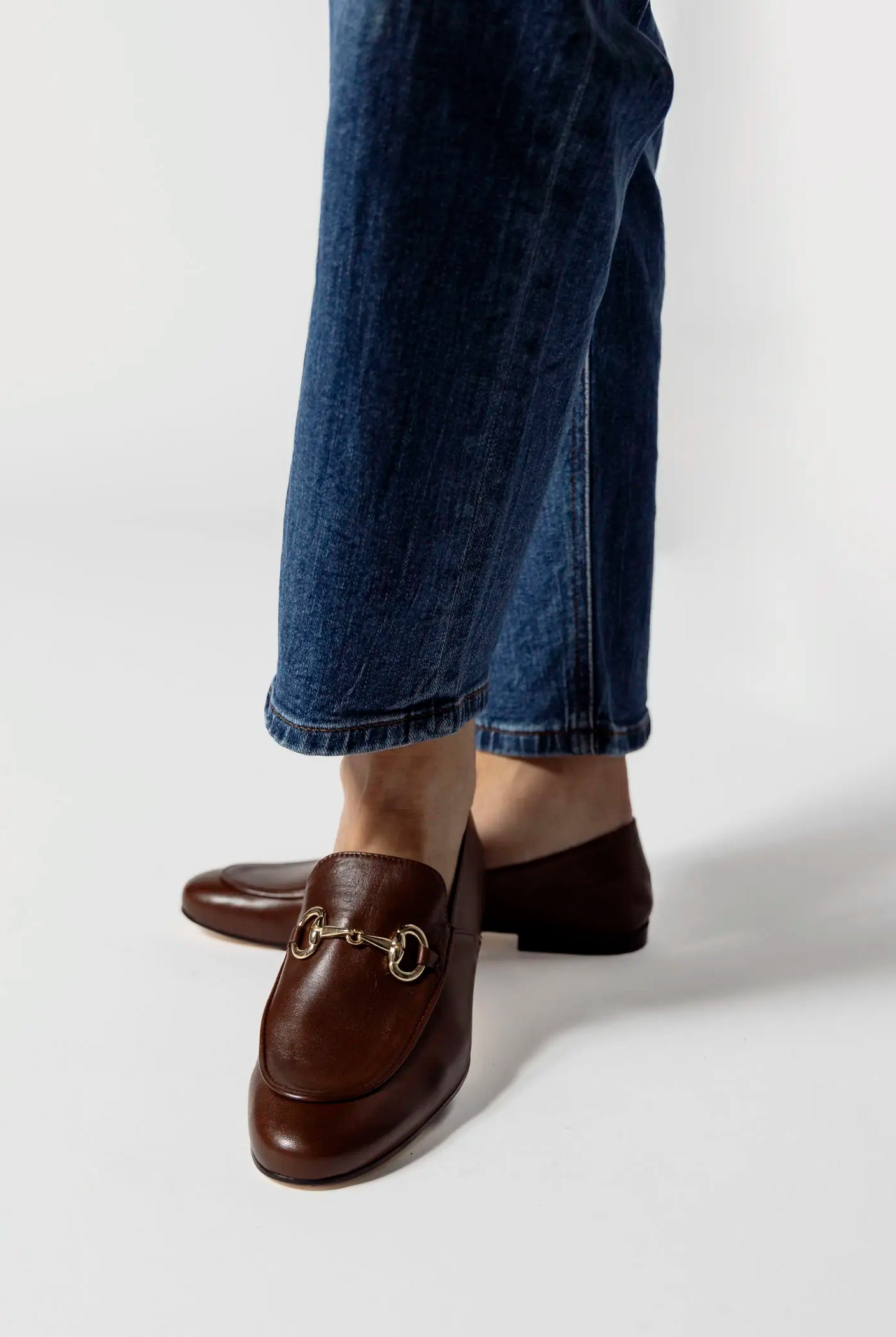 swatch_brown leather loafer with bit flat shoes