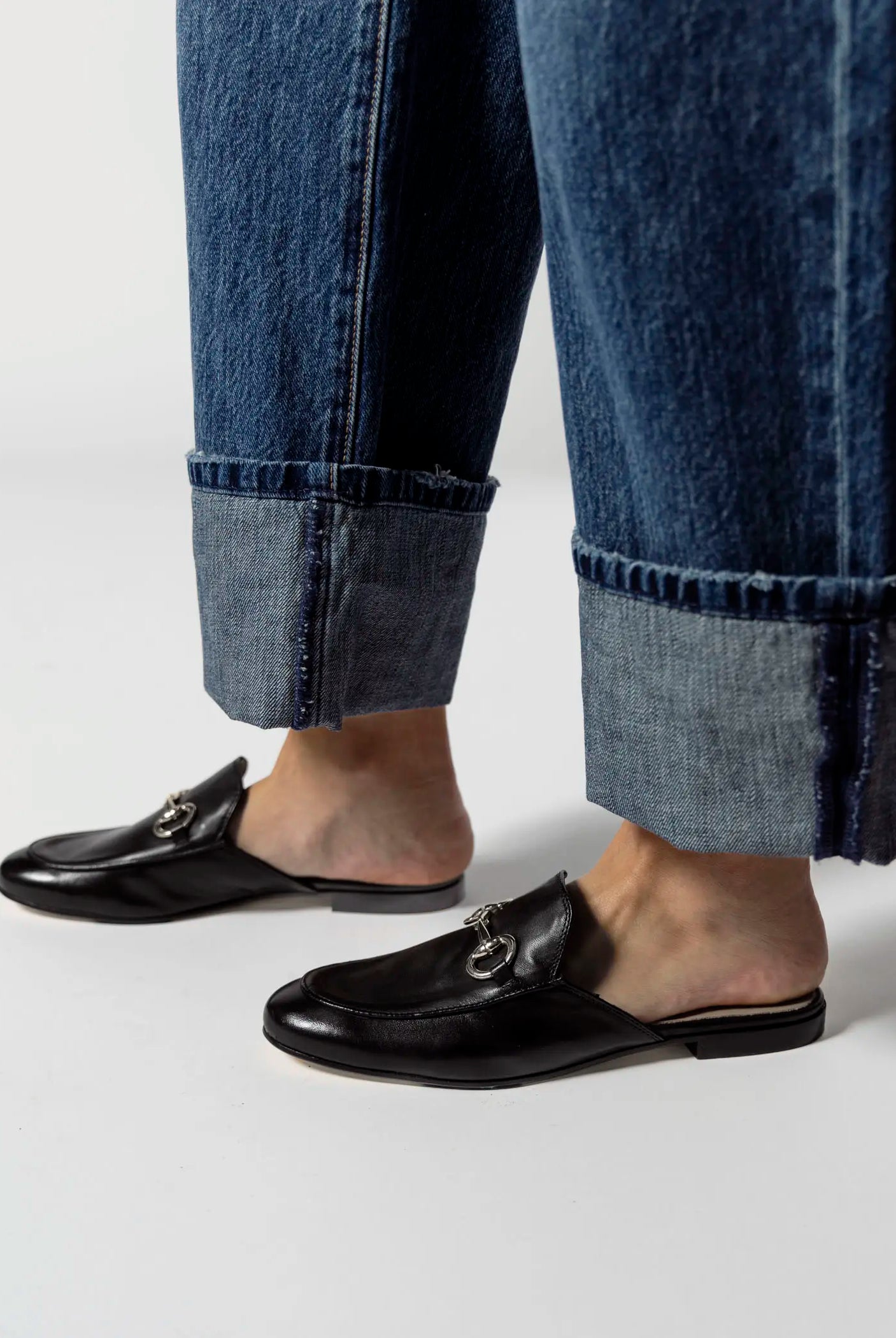 swatch_black leather leather mule with bit flat shoes