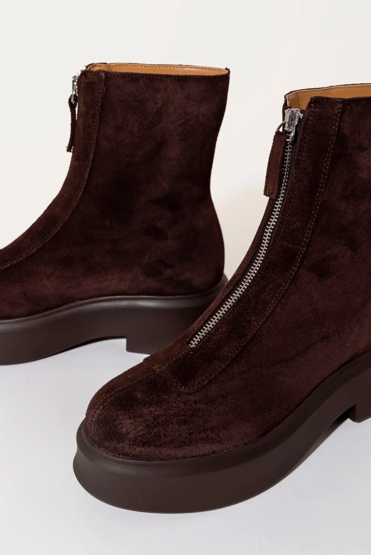swatch_brown jones center zip boot boots