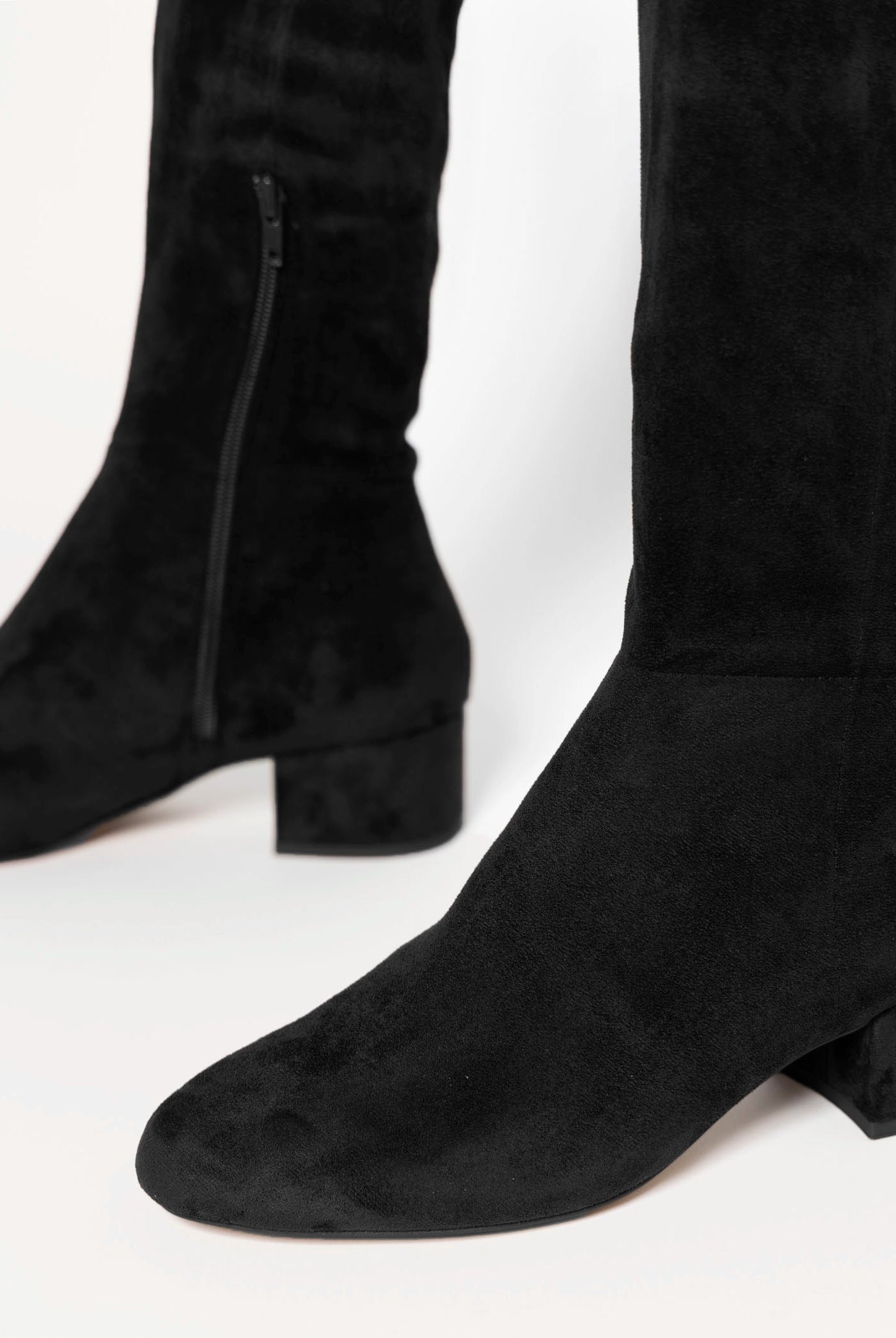 swatch_Black Stretch gold stretch knee high boots