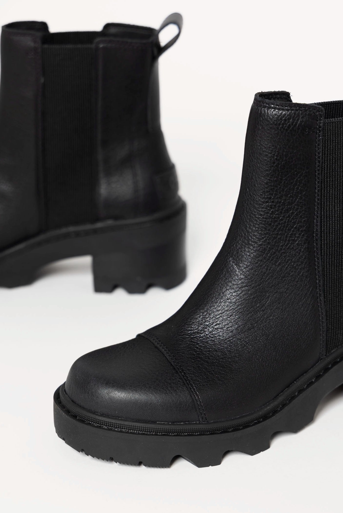 swatch_Black Leather joan now waterproof boots