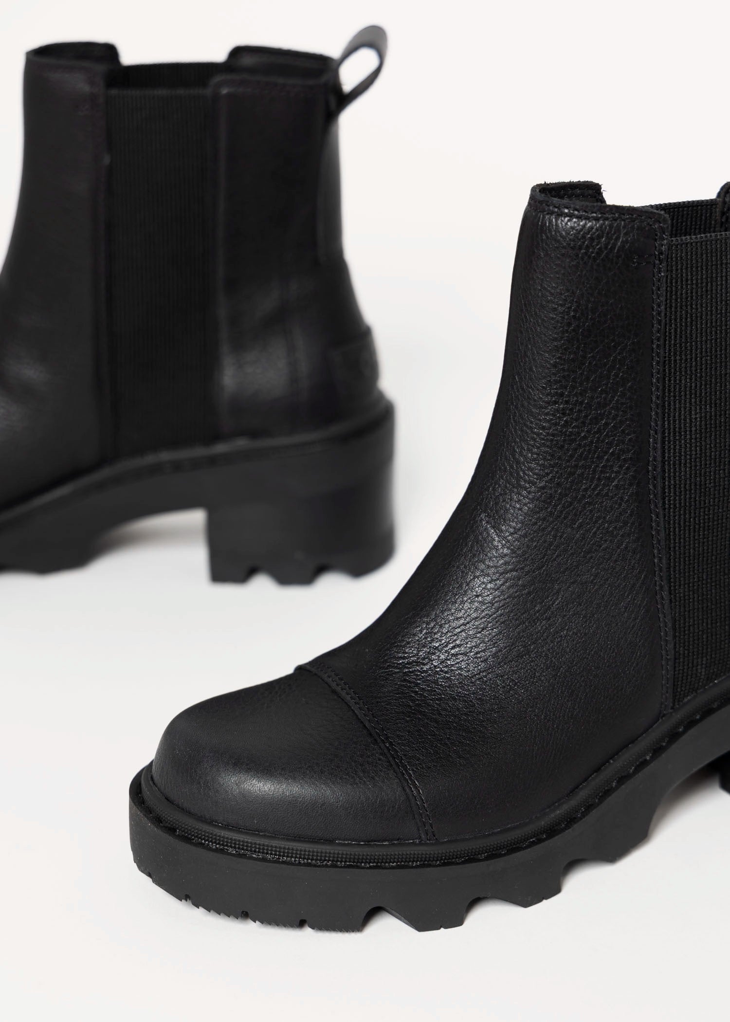 swatch_Black Leather joan now waterproof boots