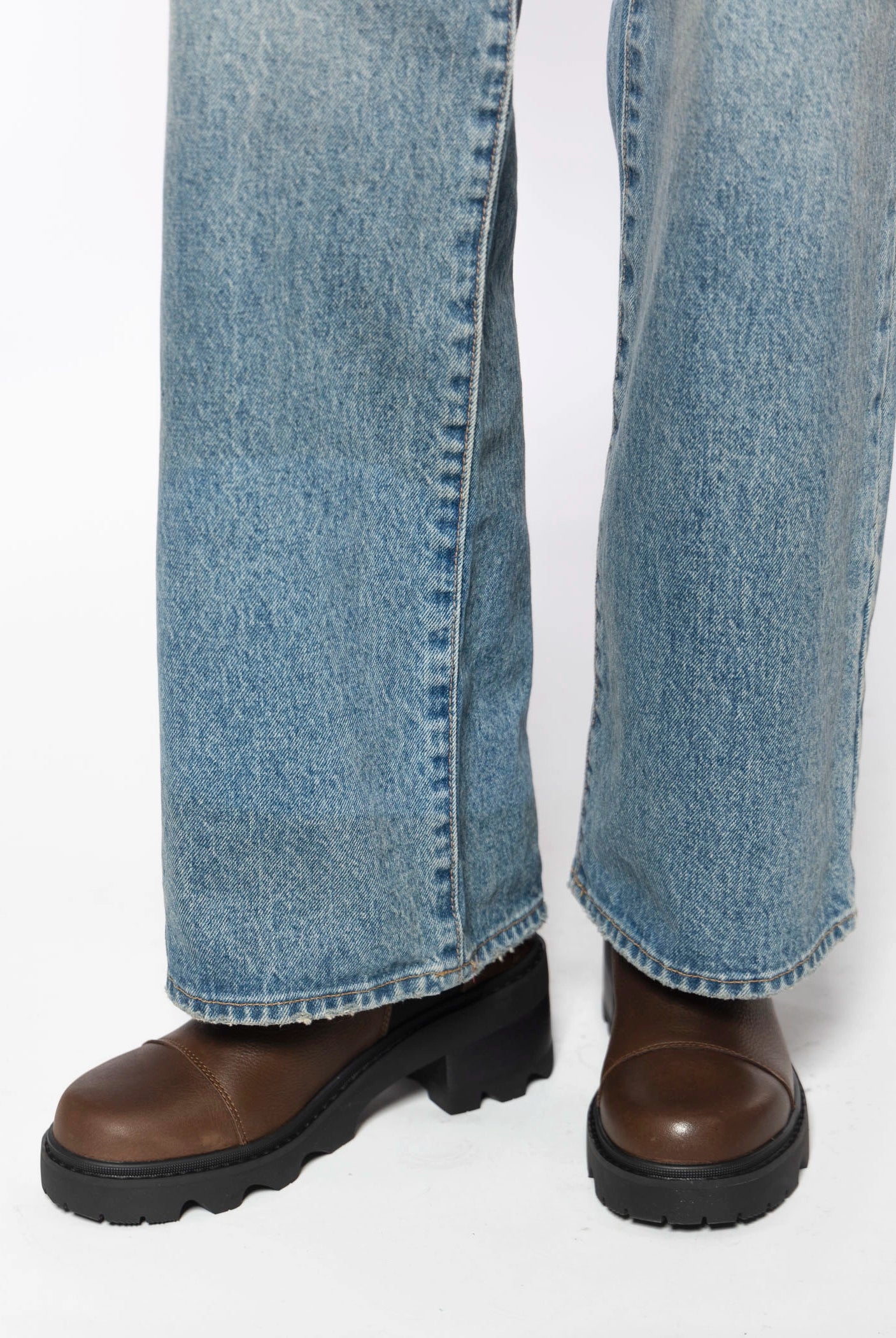 swatch_Tobacco Leather joan now waterproof boots