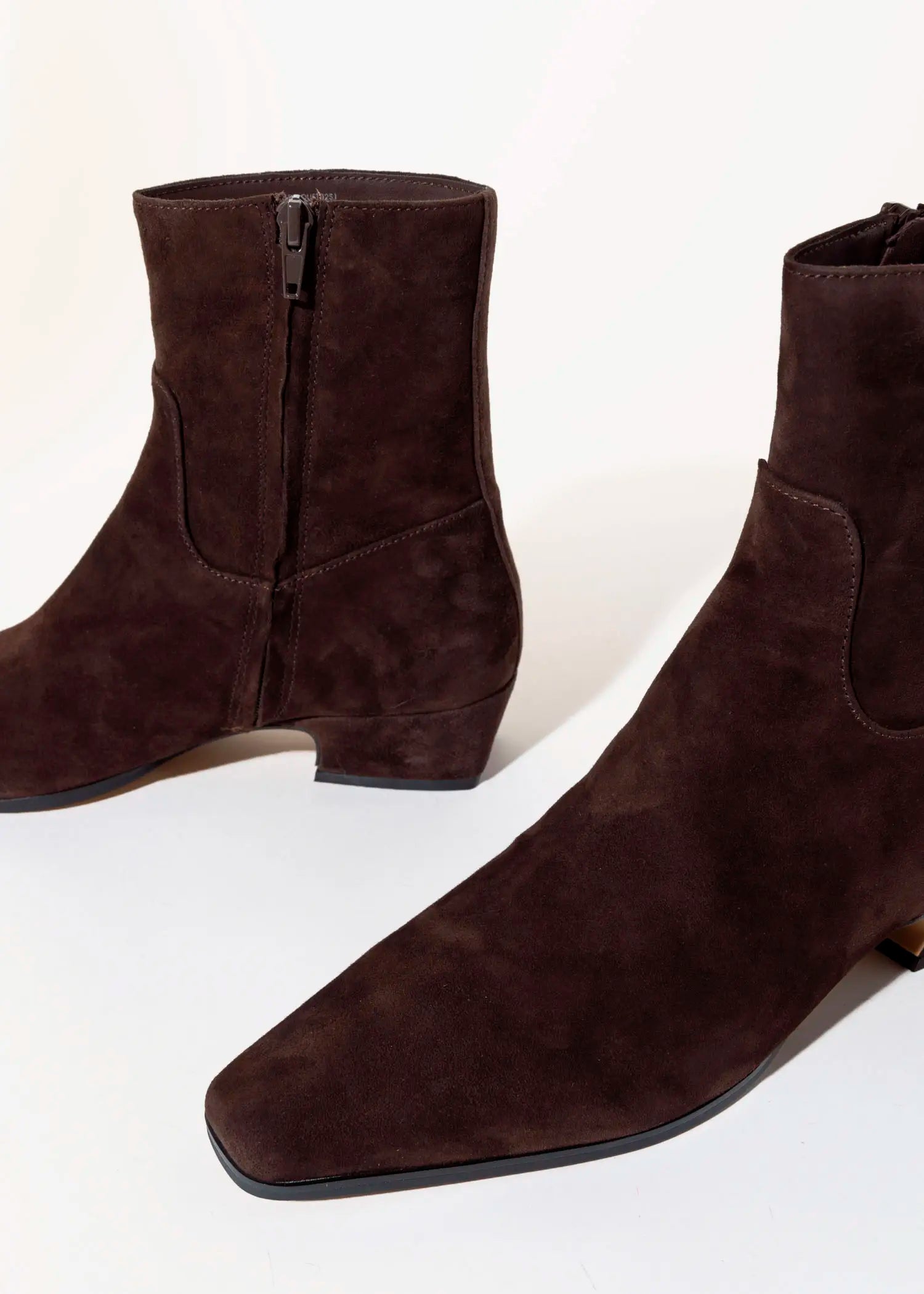 swatch_chocolate dusty bootie ankle boots