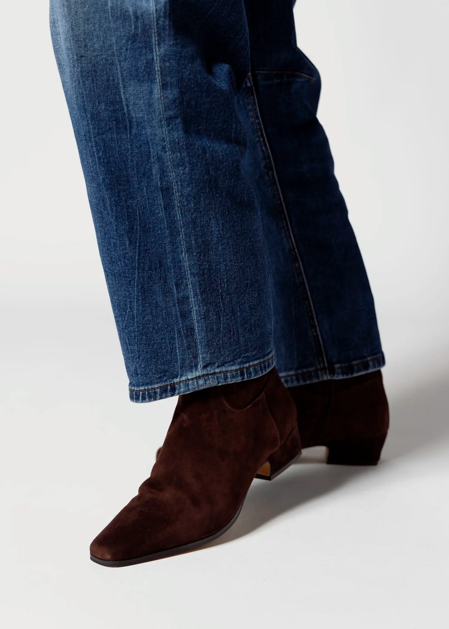 swatch_chocolate dusty bootie ankle boots