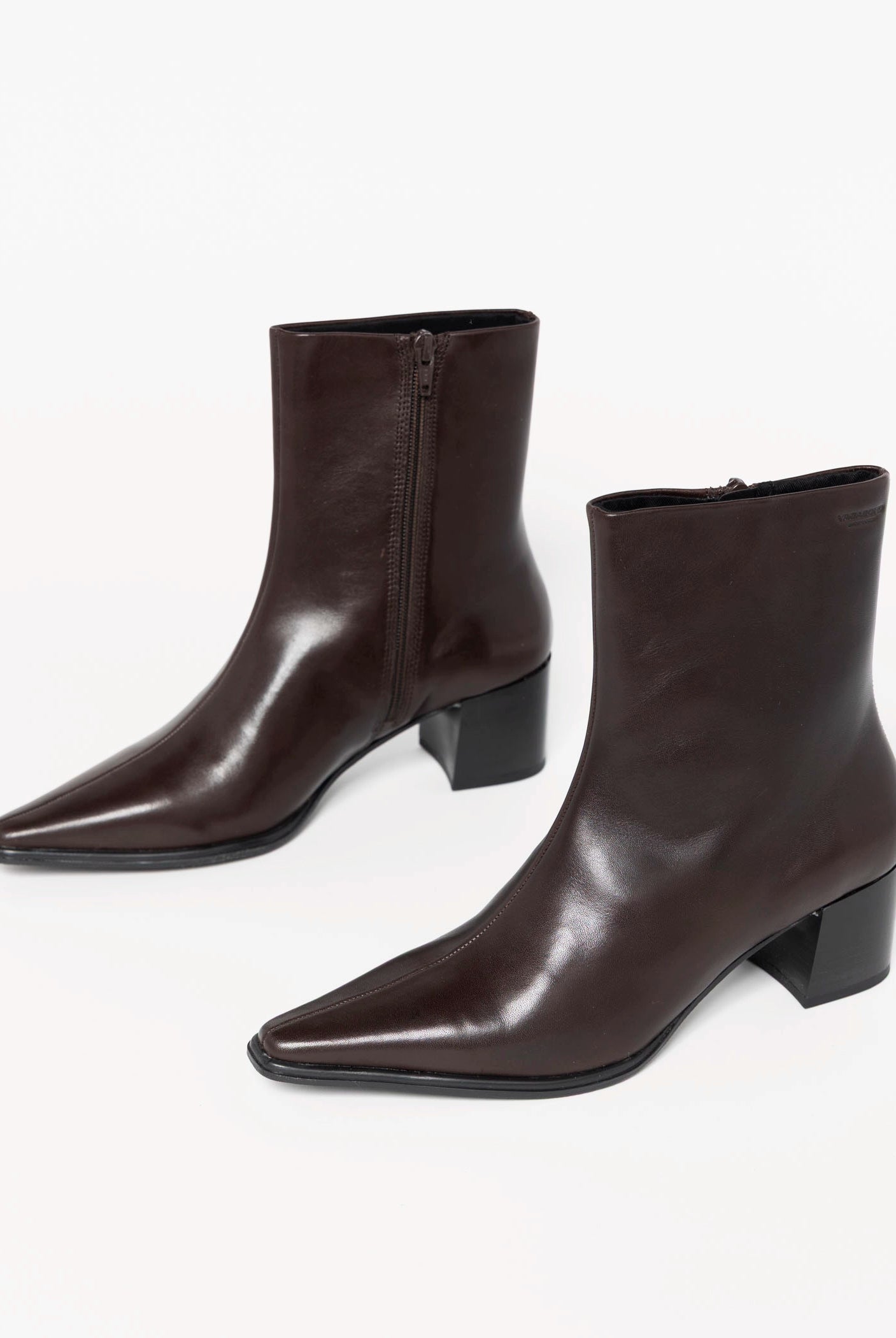 swatch_Brown Leather giselle ankle boots