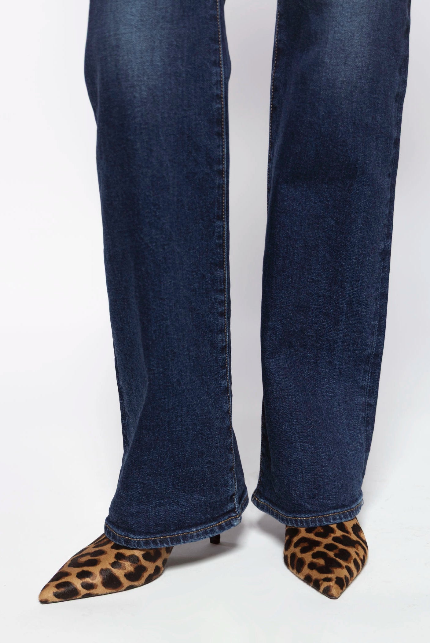 swatch_Leopard Haircalf slingback pump