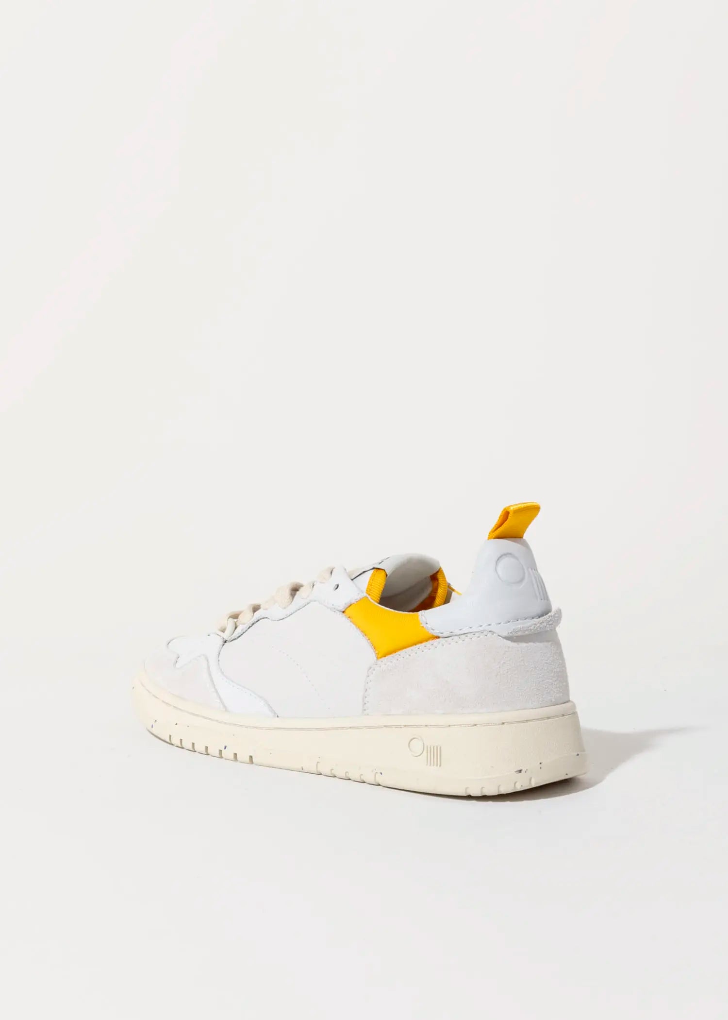 swatch_White/Cloud phoenix sneaker