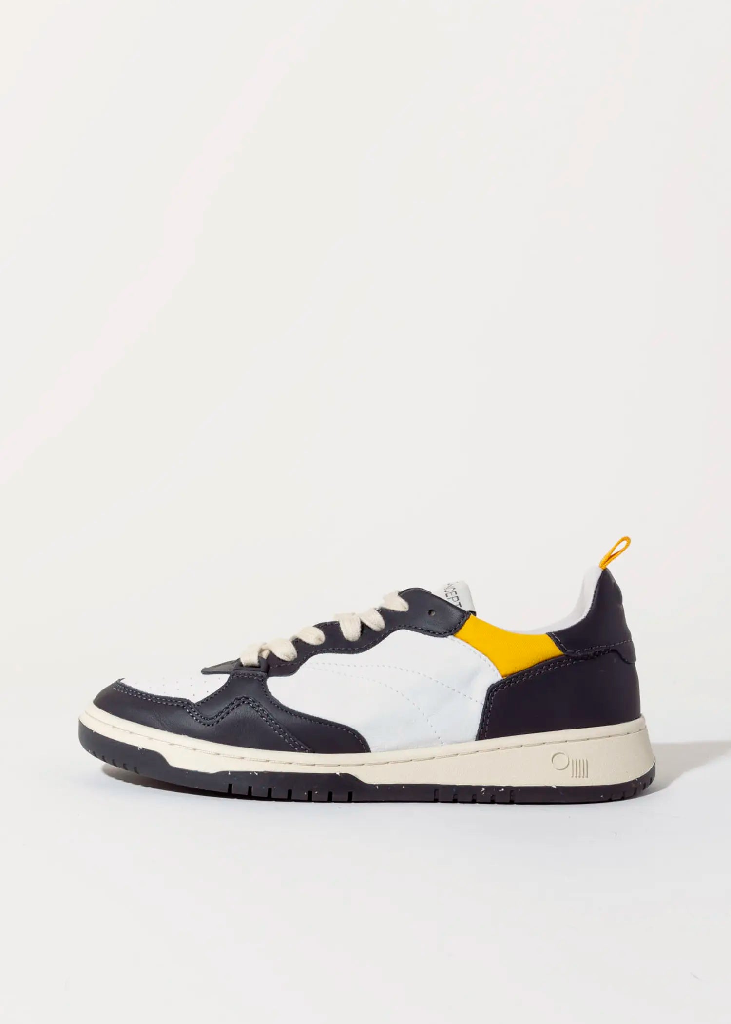 swatch_Storm Grey phoenix sneaker