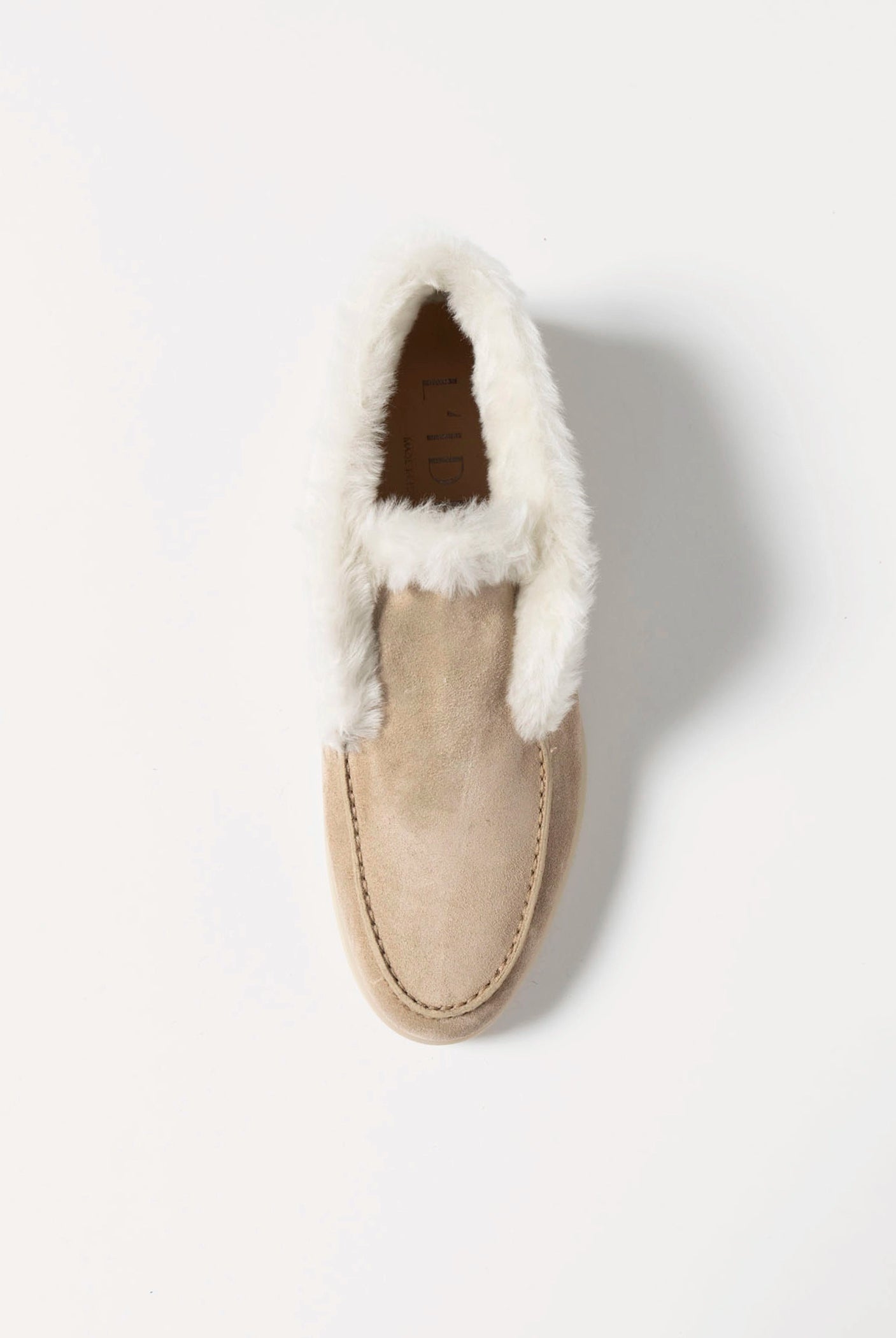 swatch_Sand Suede shearling lined bootie