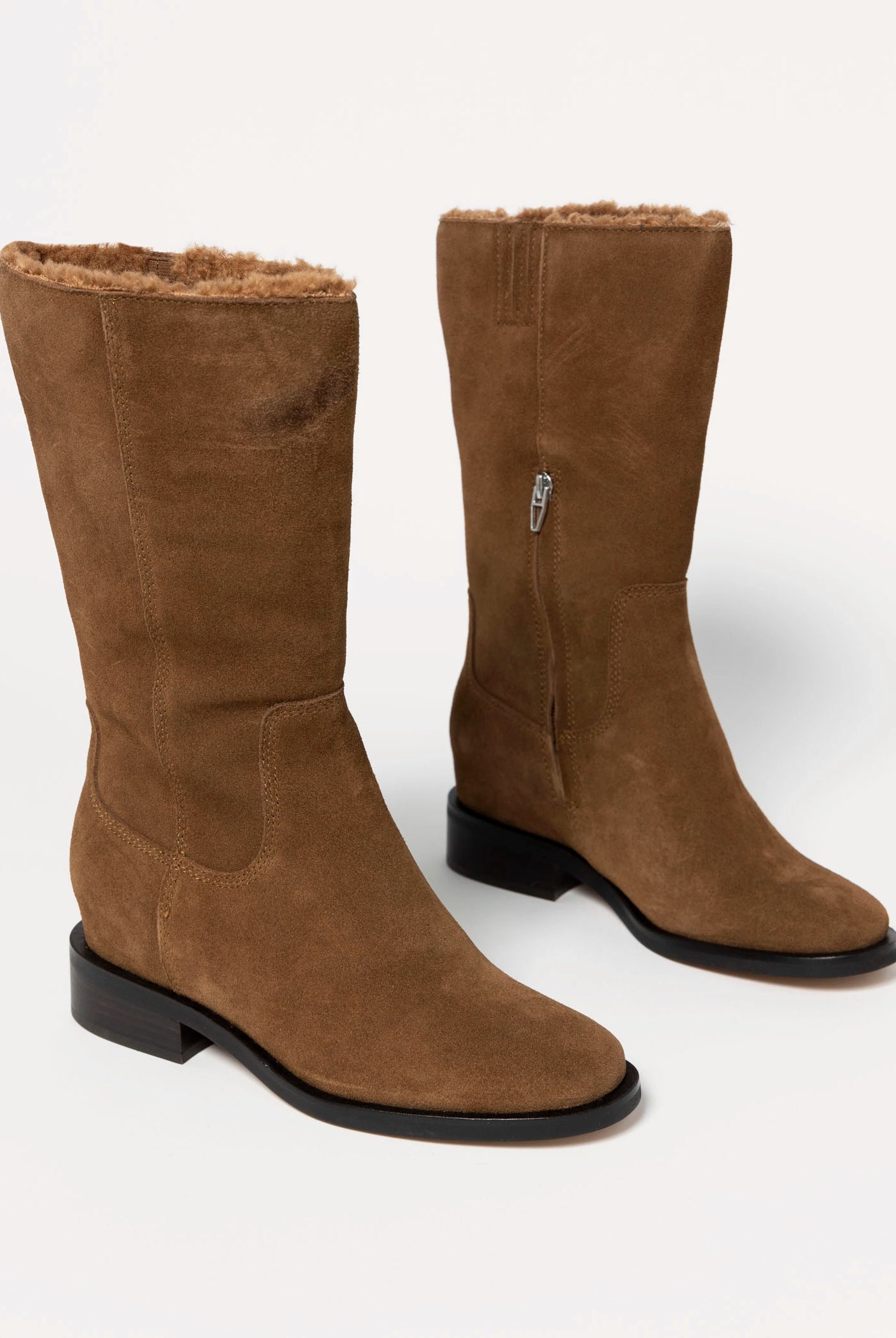 swatch_Chestnut suede kedra waterproof boots