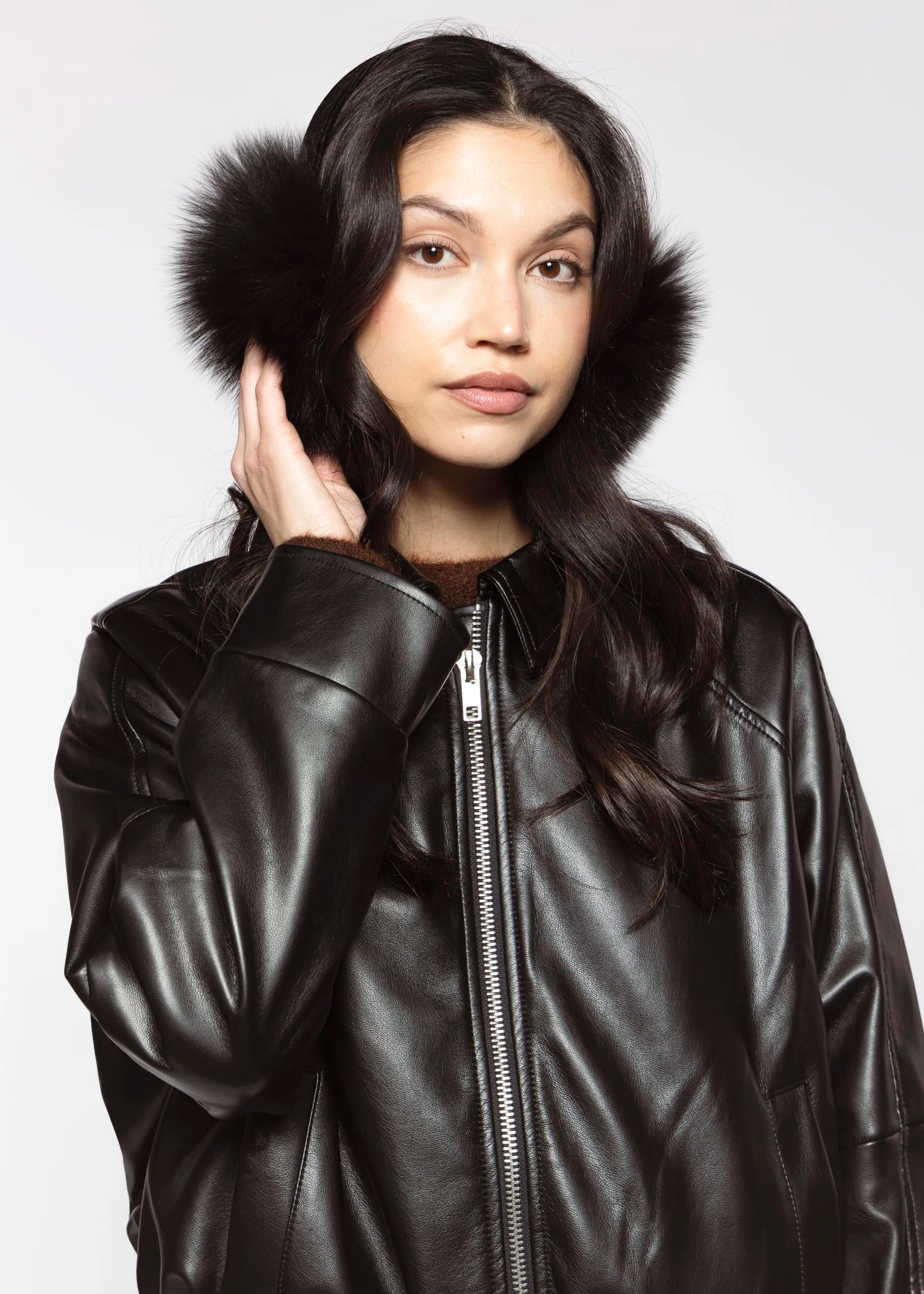 swatch_Black fur earmuffs