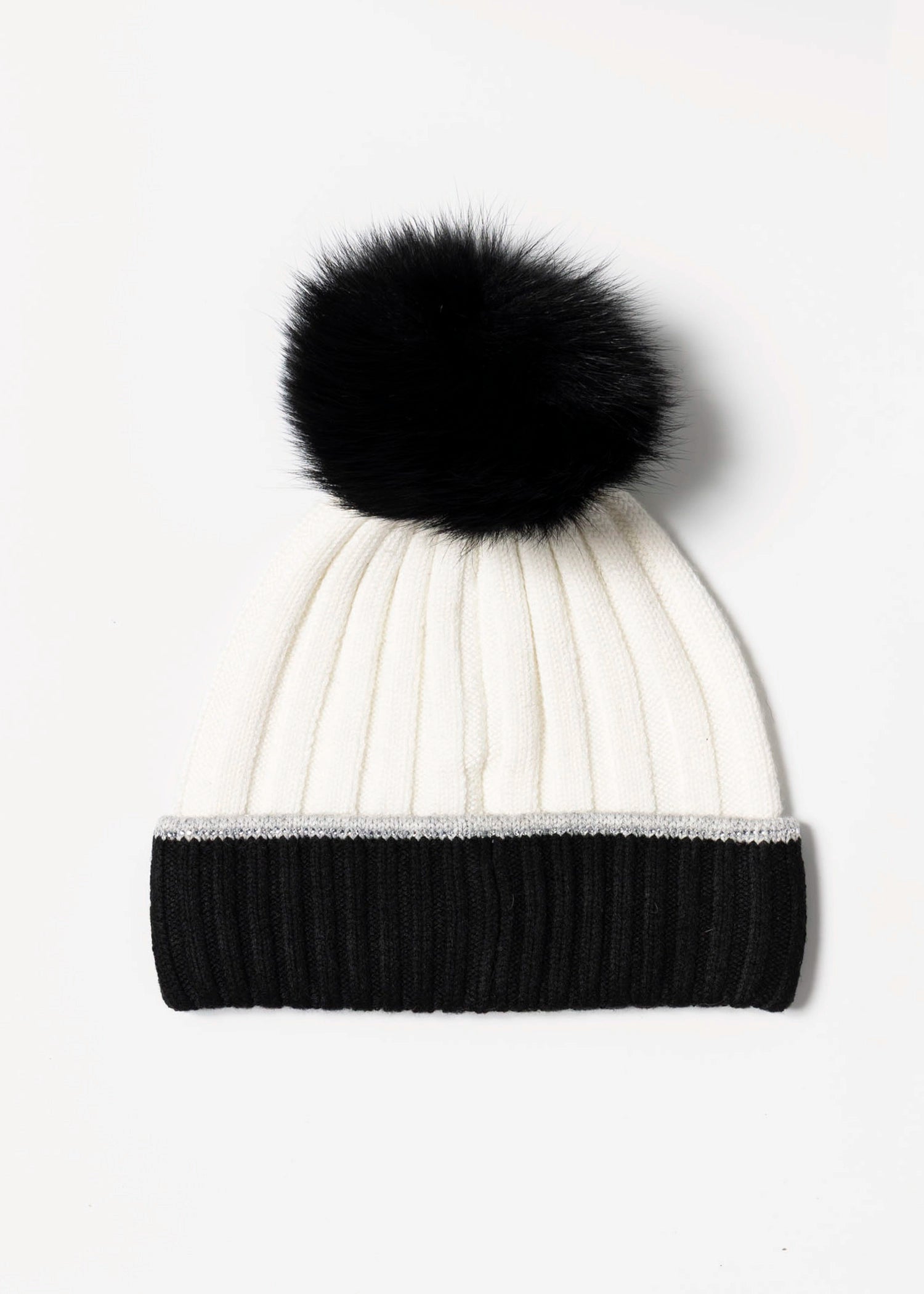 swatch_Black/White two tone crystal beanie