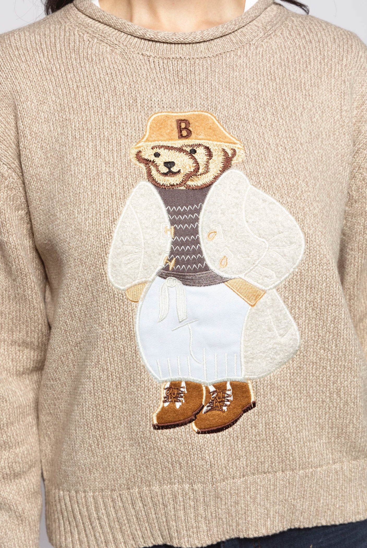 swatch_Taupe teddy bear sweater