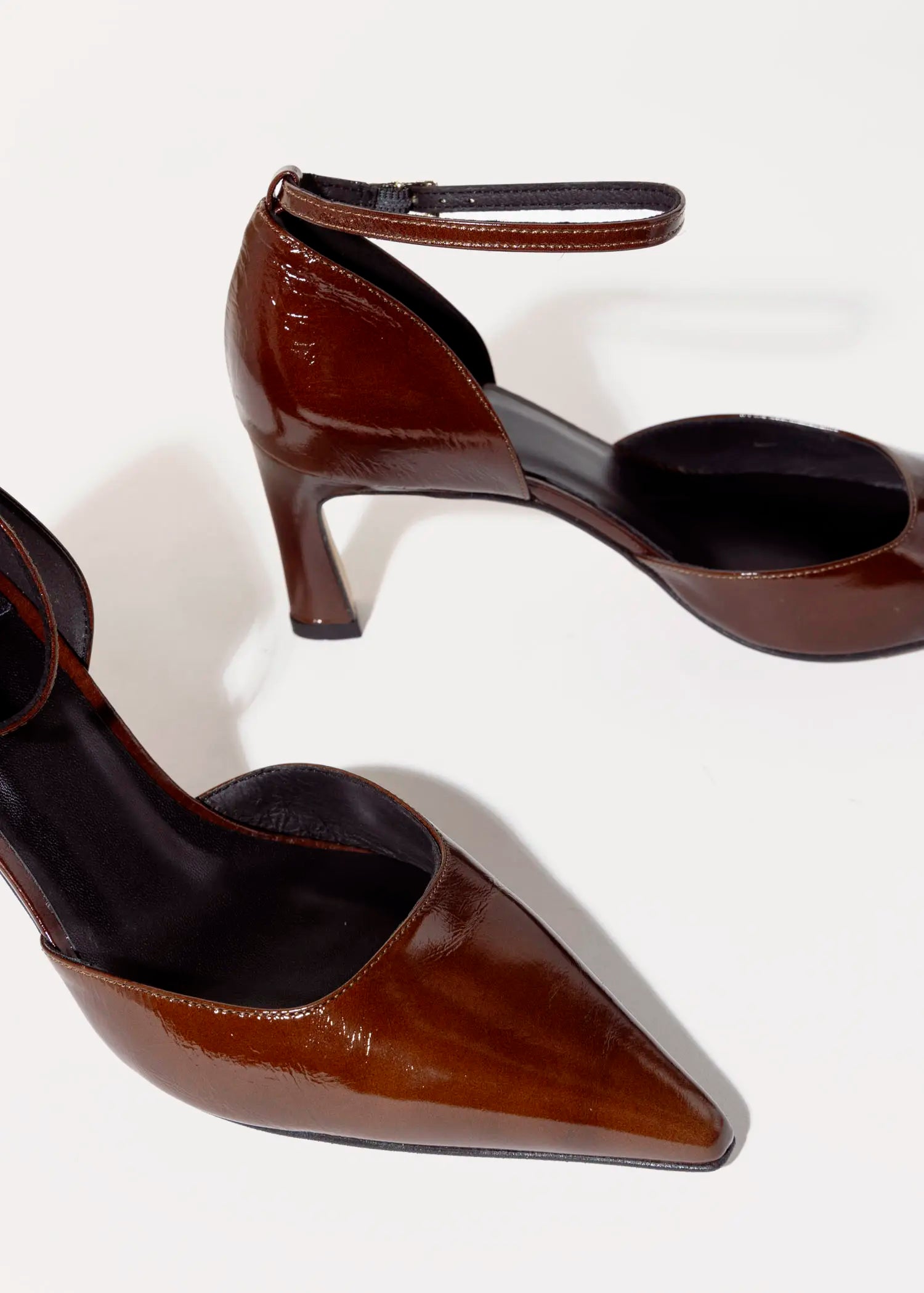 swatch_coffee patent halle dress pump heels