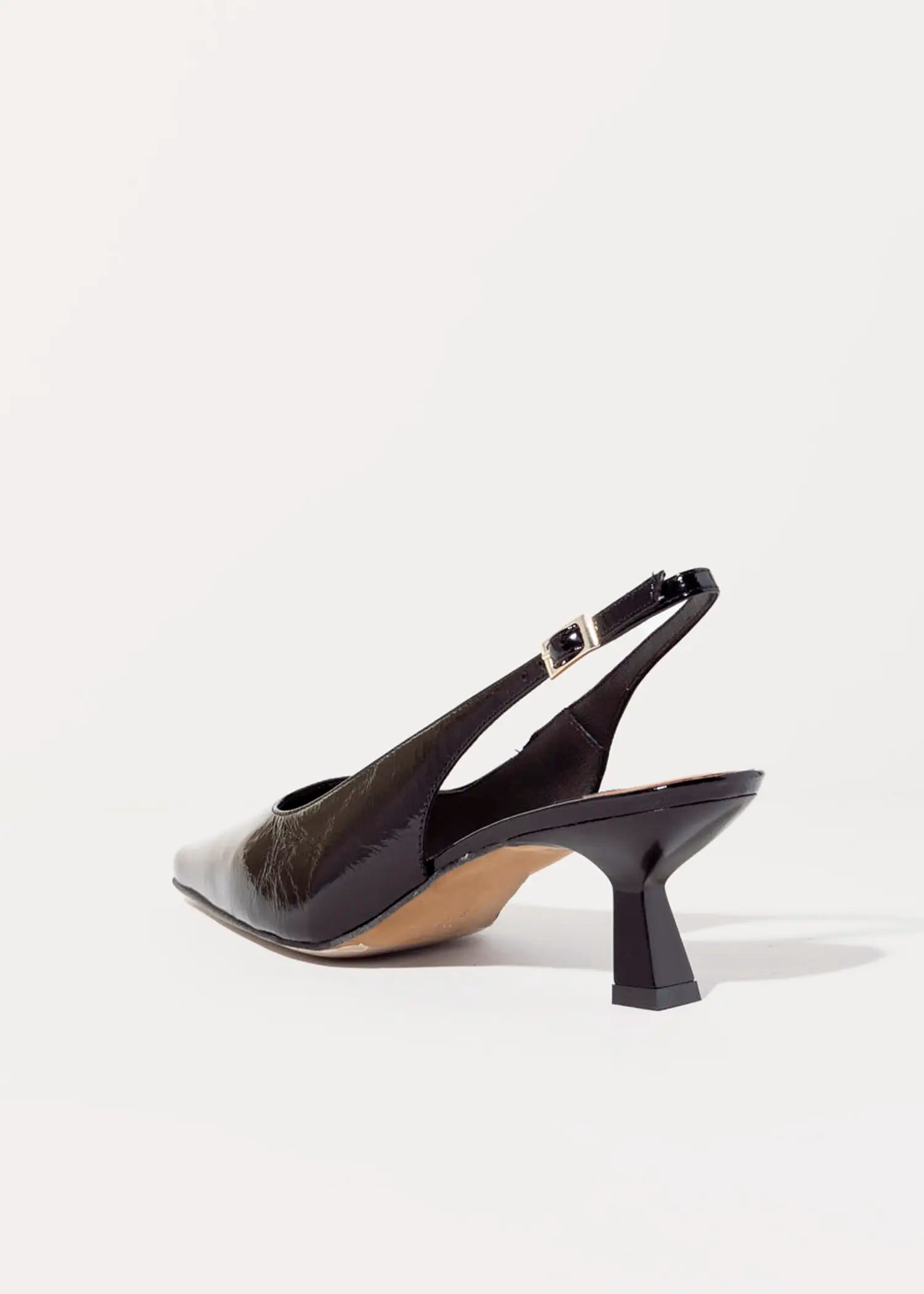 swatch_black patent slingback pump heels