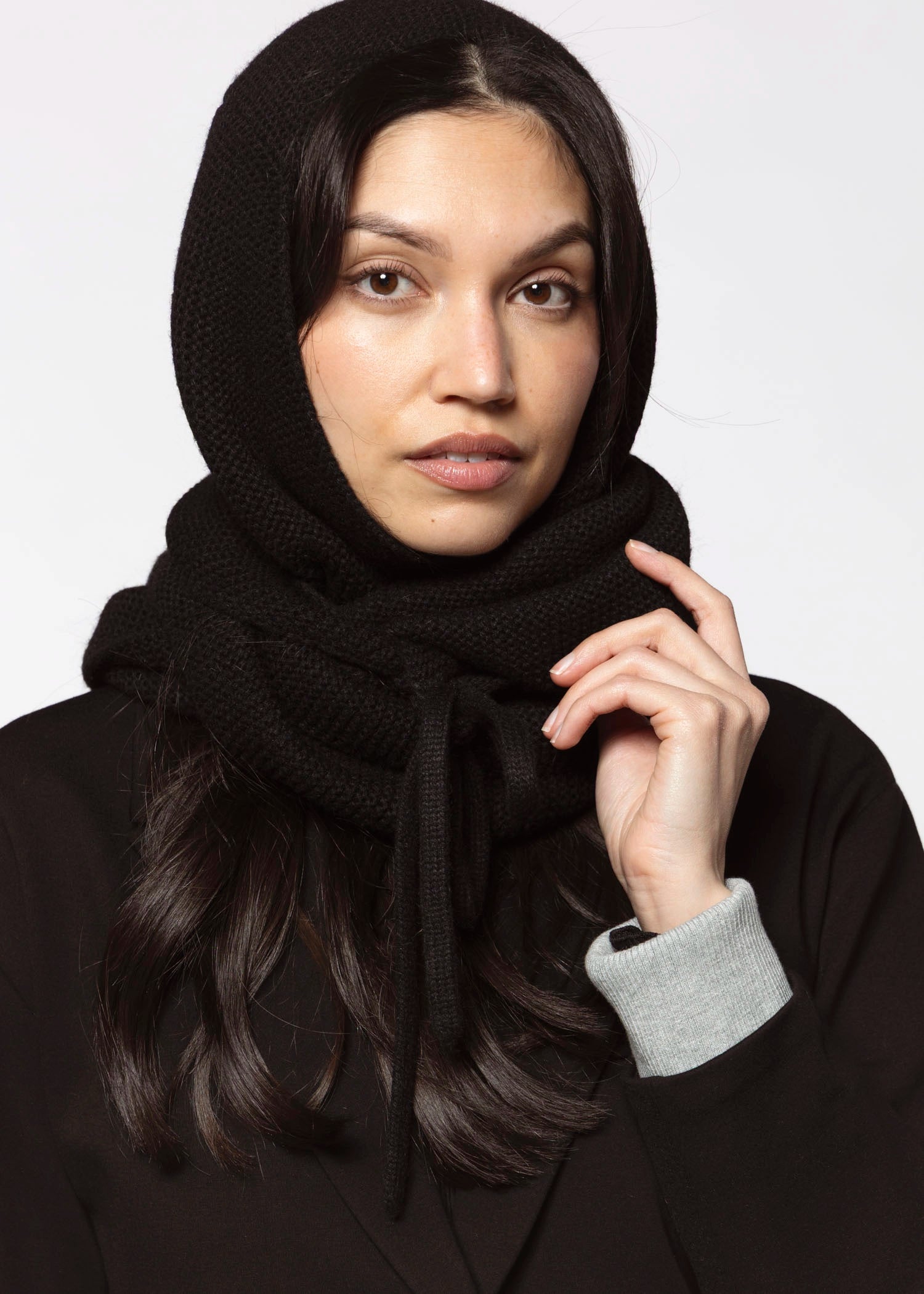 swatch_Black Hooded Scarf
