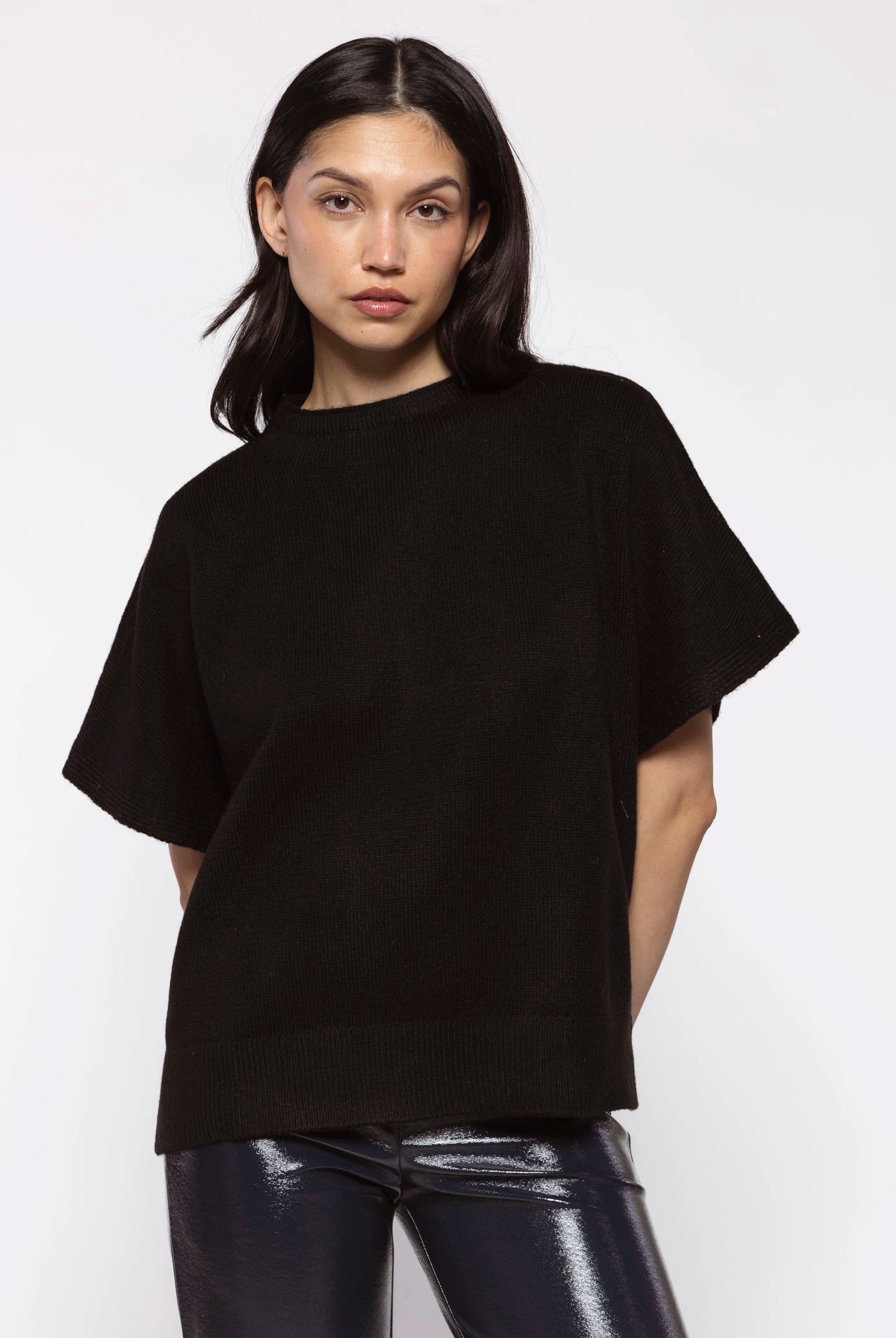 swatch_Black easy layering sweater