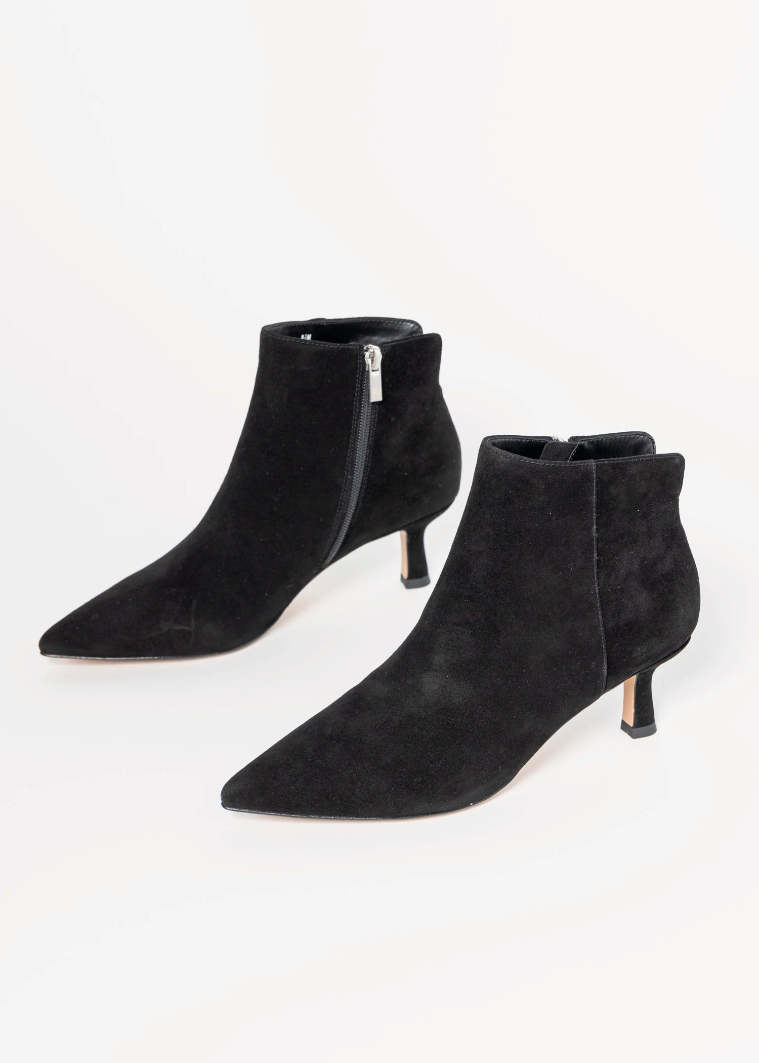 swatch_Black Suede Kiesa bootie
