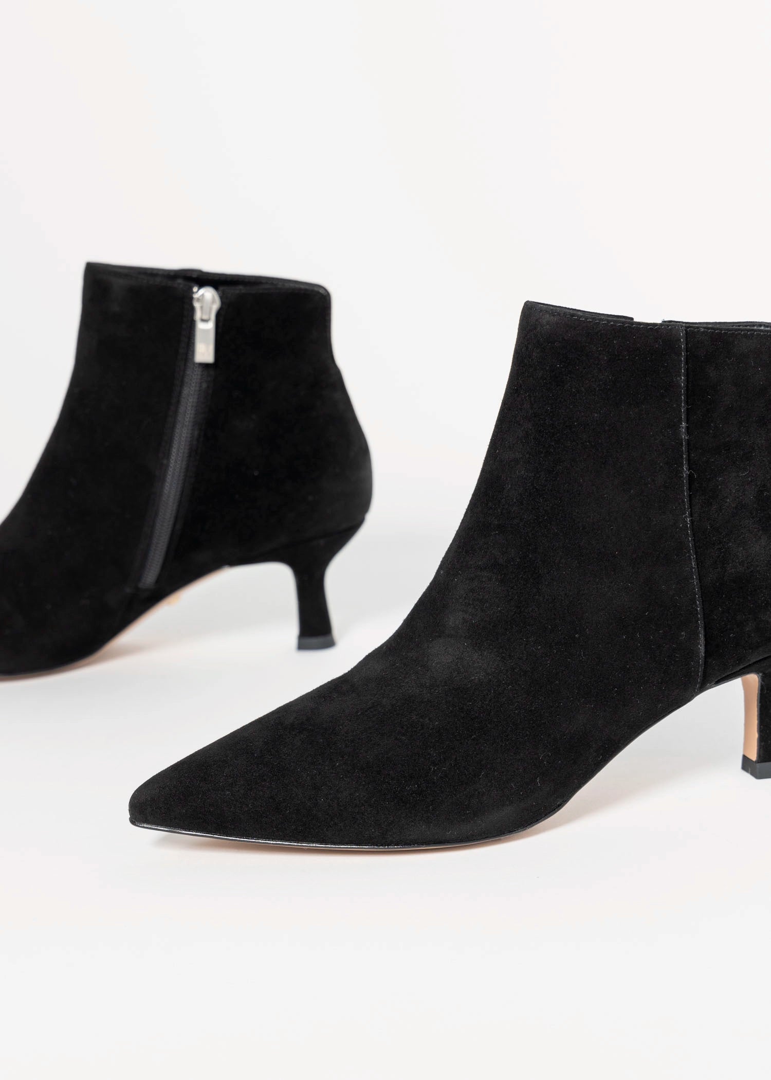 swatch_Black Suede Kiesa bootie