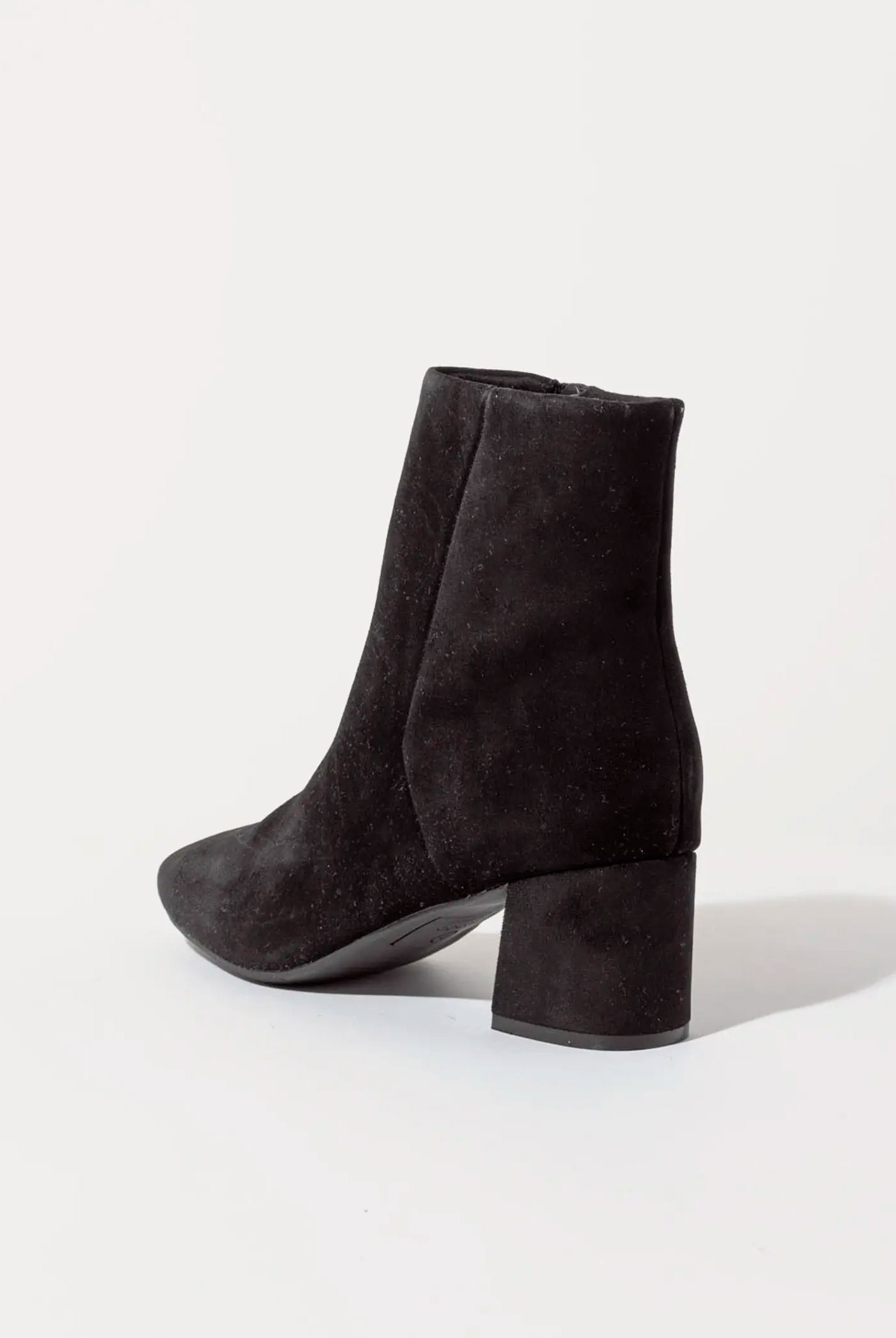 swatch_black alida block heel bootie boots