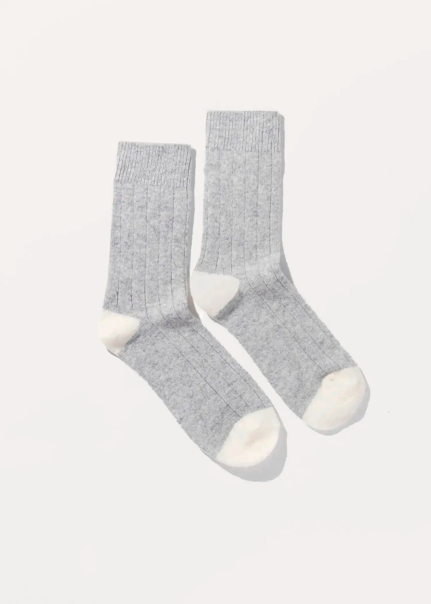 swatch_Grey cashmere socks le bone shope