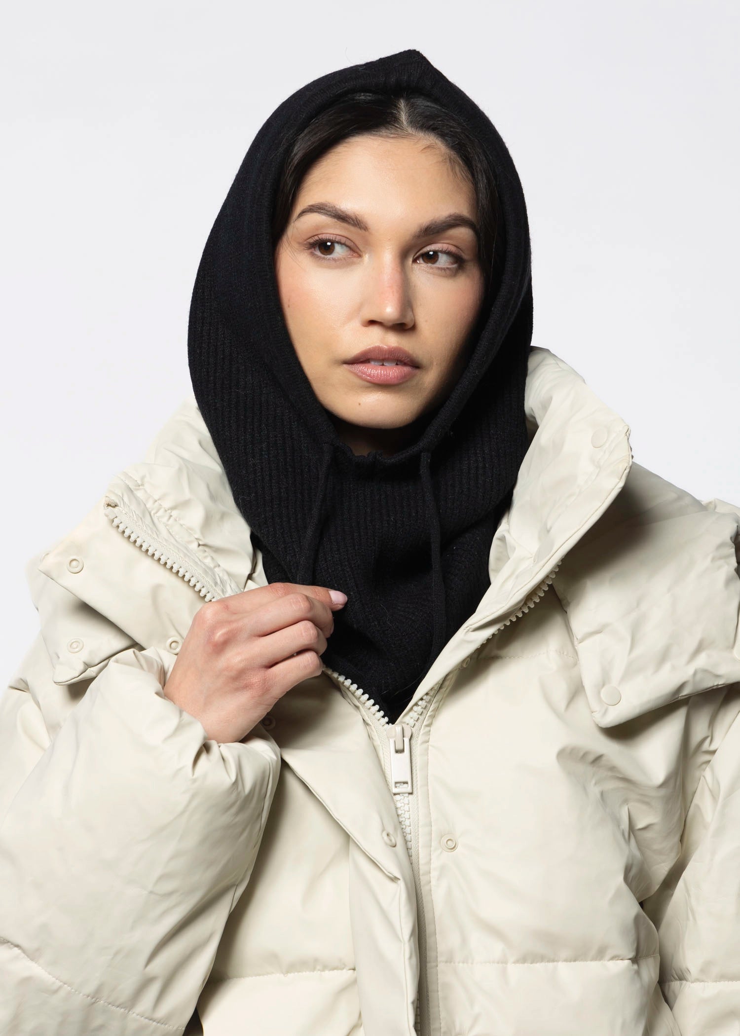 swatch_Black knit balaclava