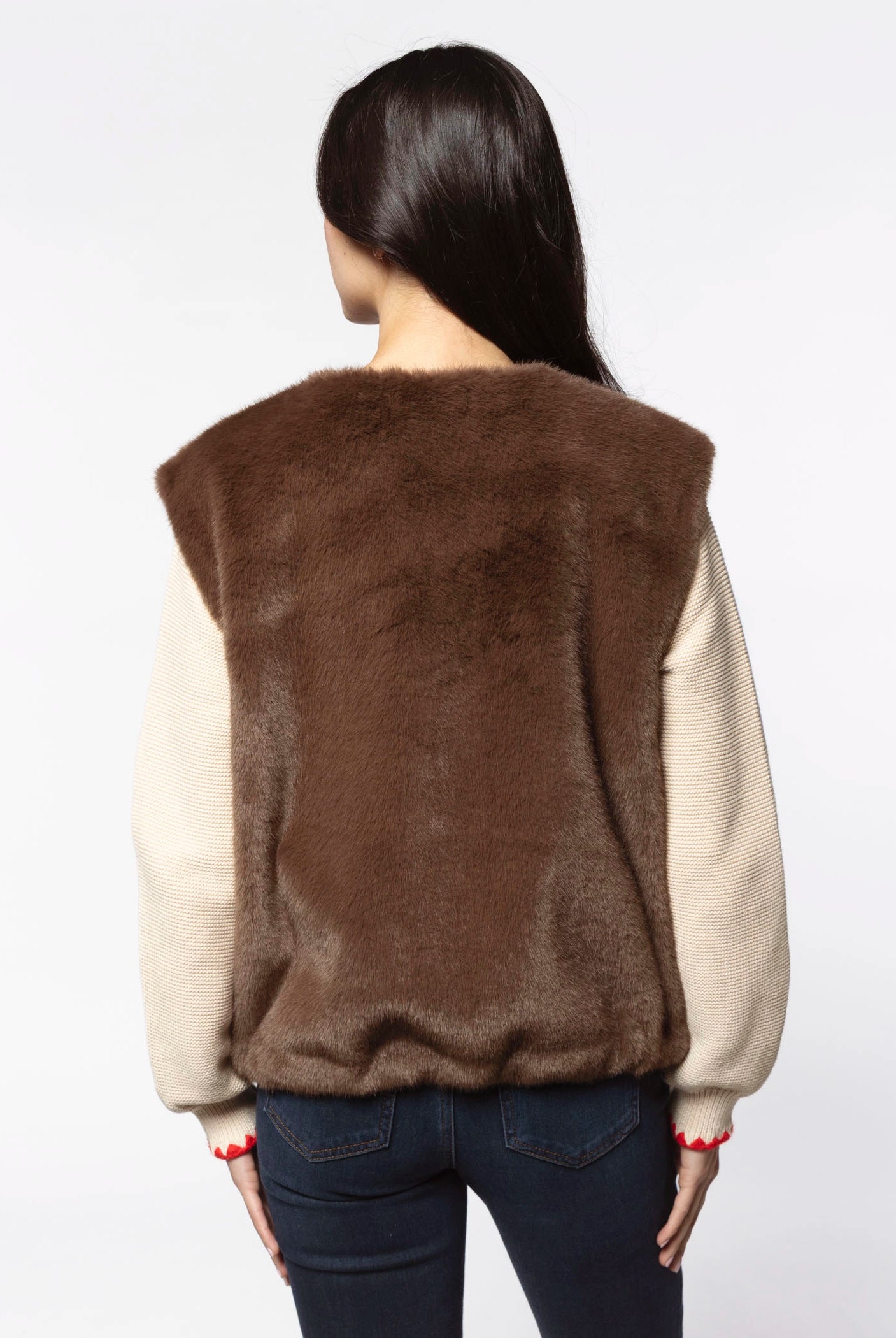 swatch_Mocha faux fur zipper vest
