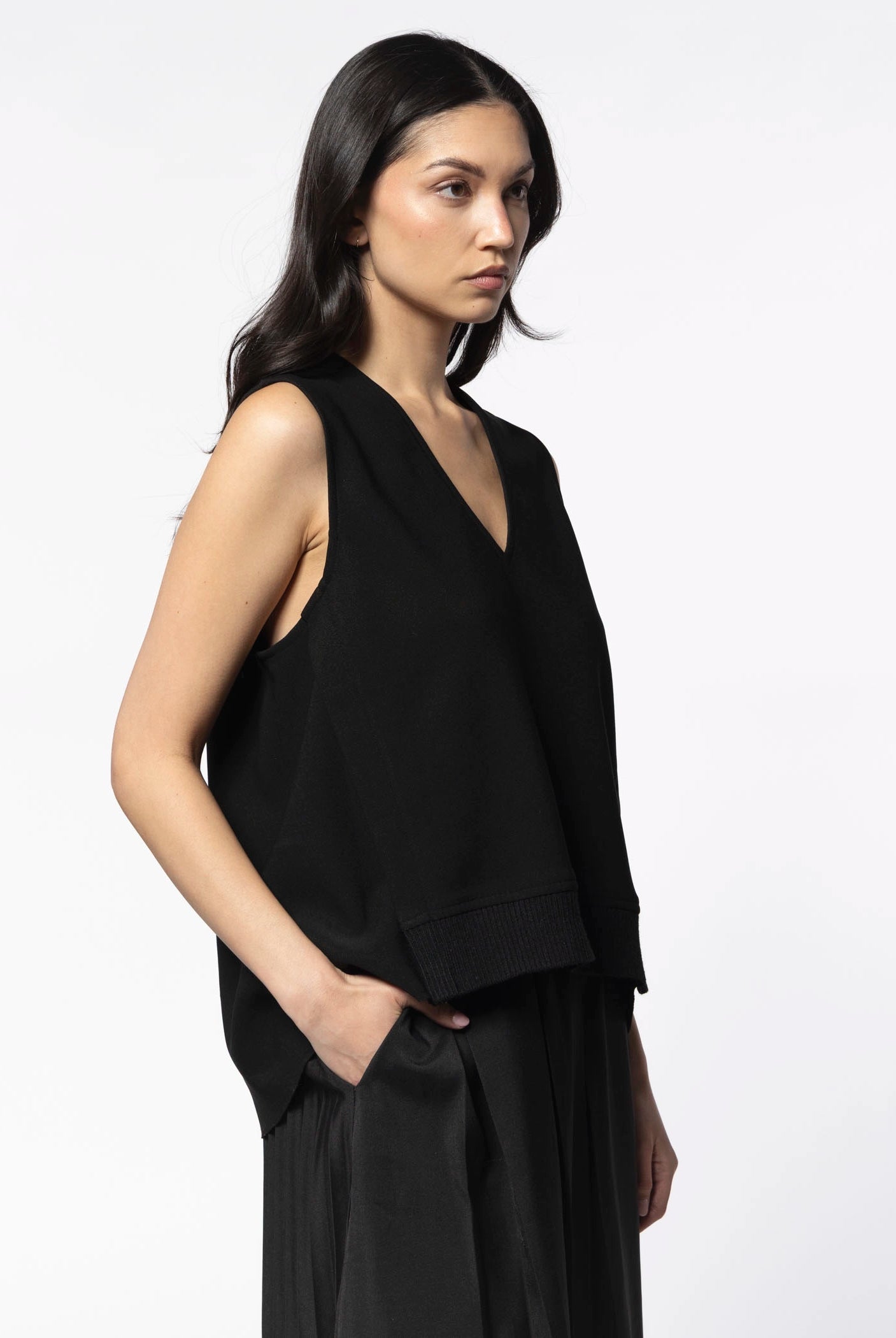 swatch_Black janae top