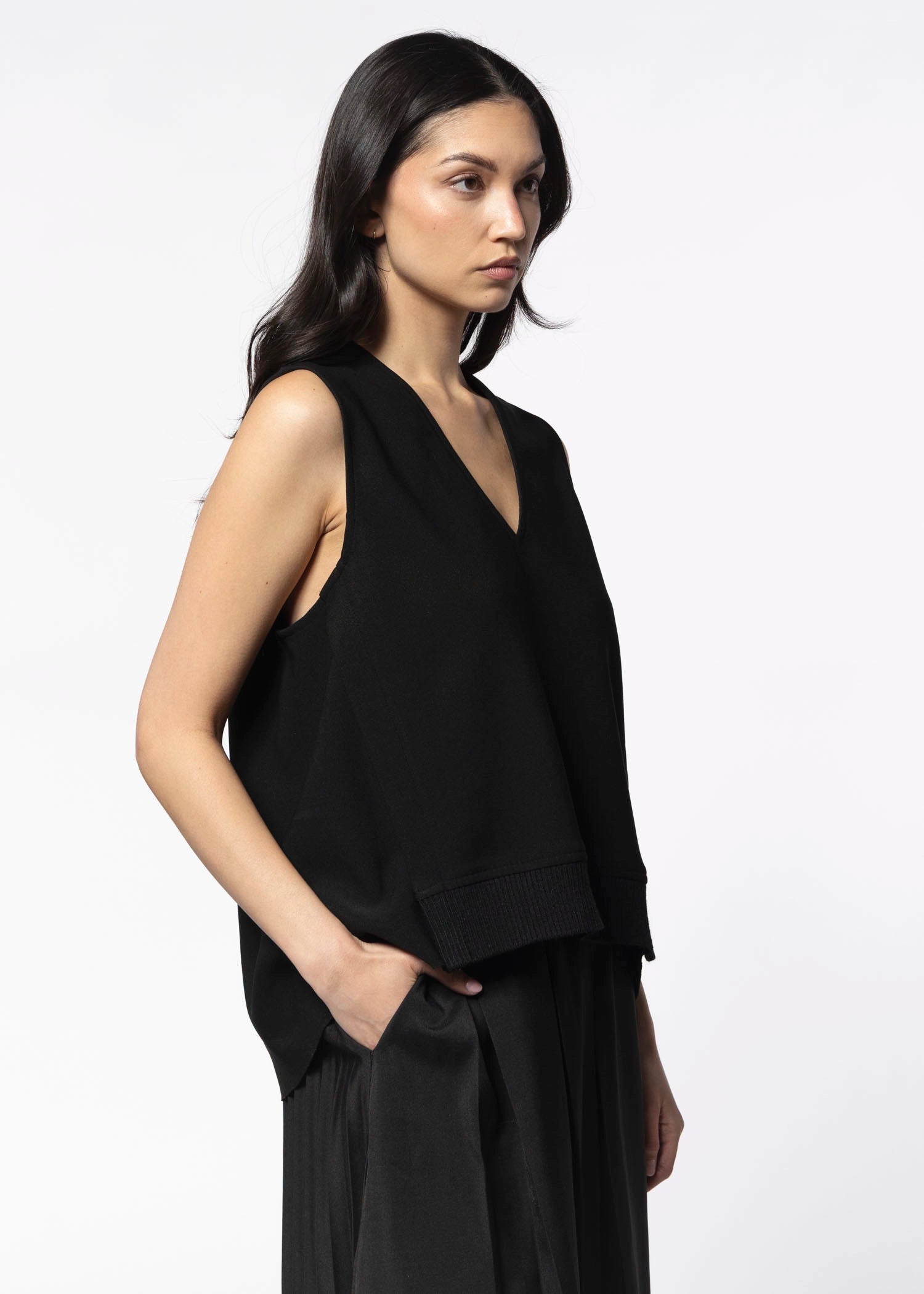 swatch_Black janae top