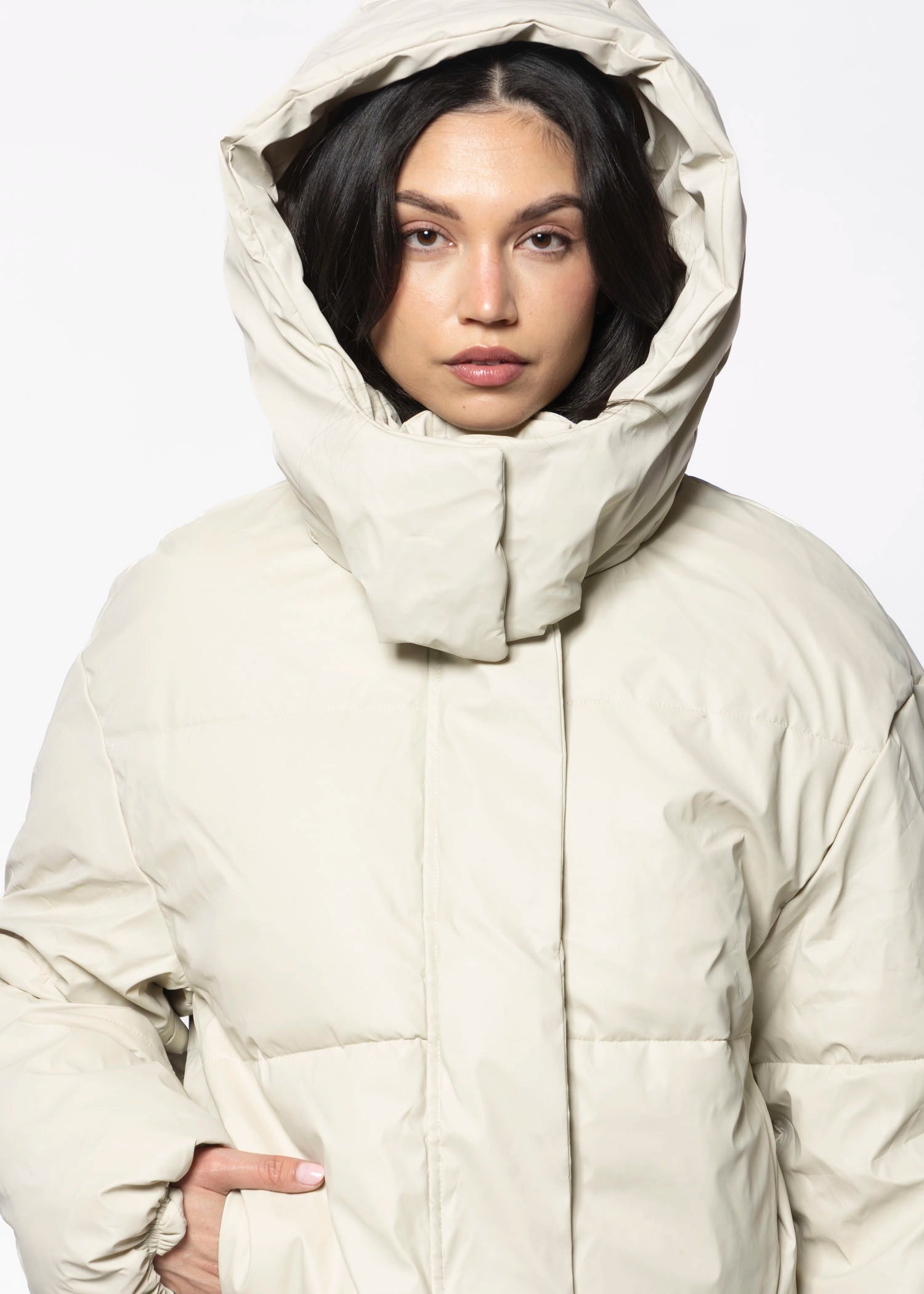 swatch_Bone puffer jacket