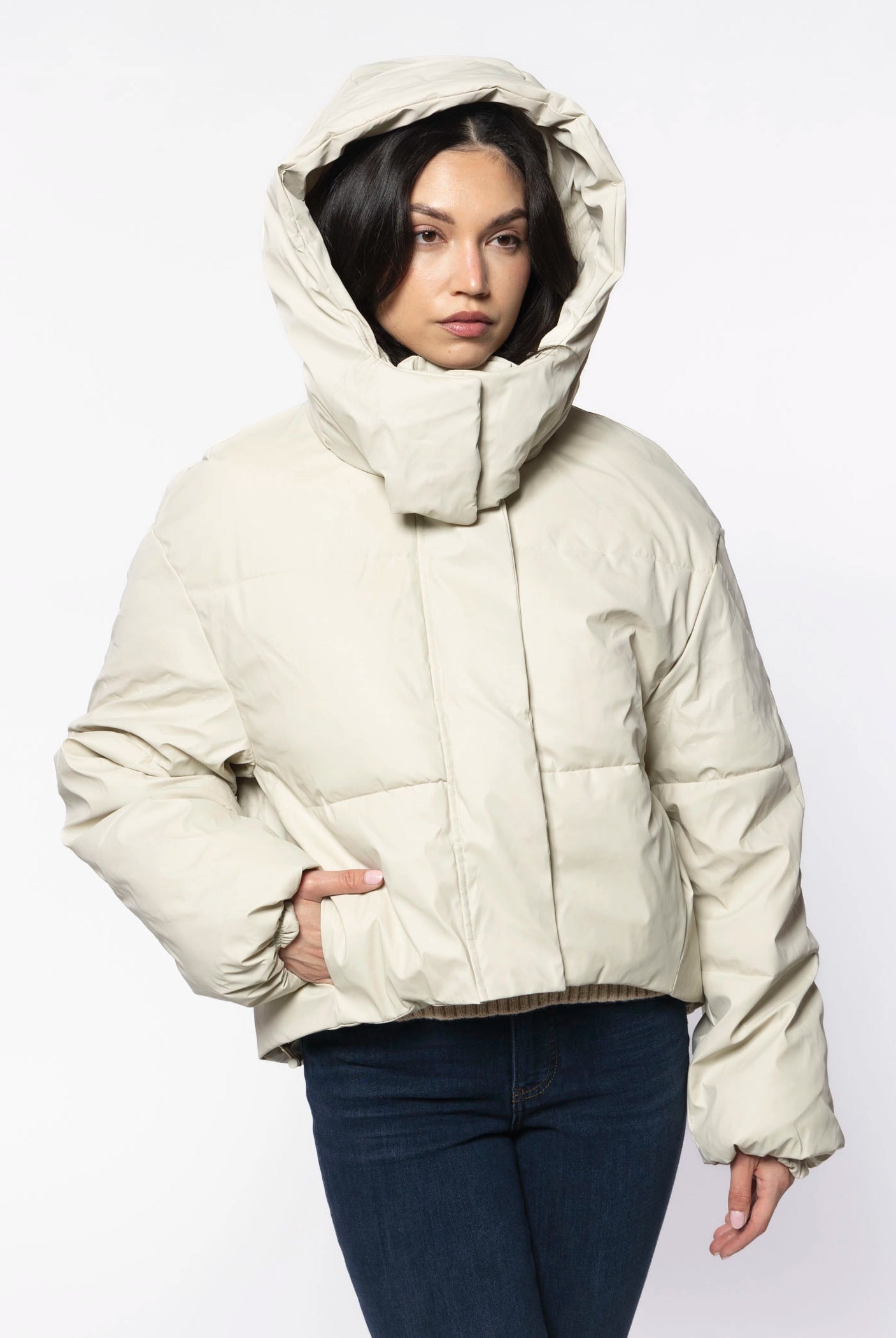 swatch_Bone puffer jacket
