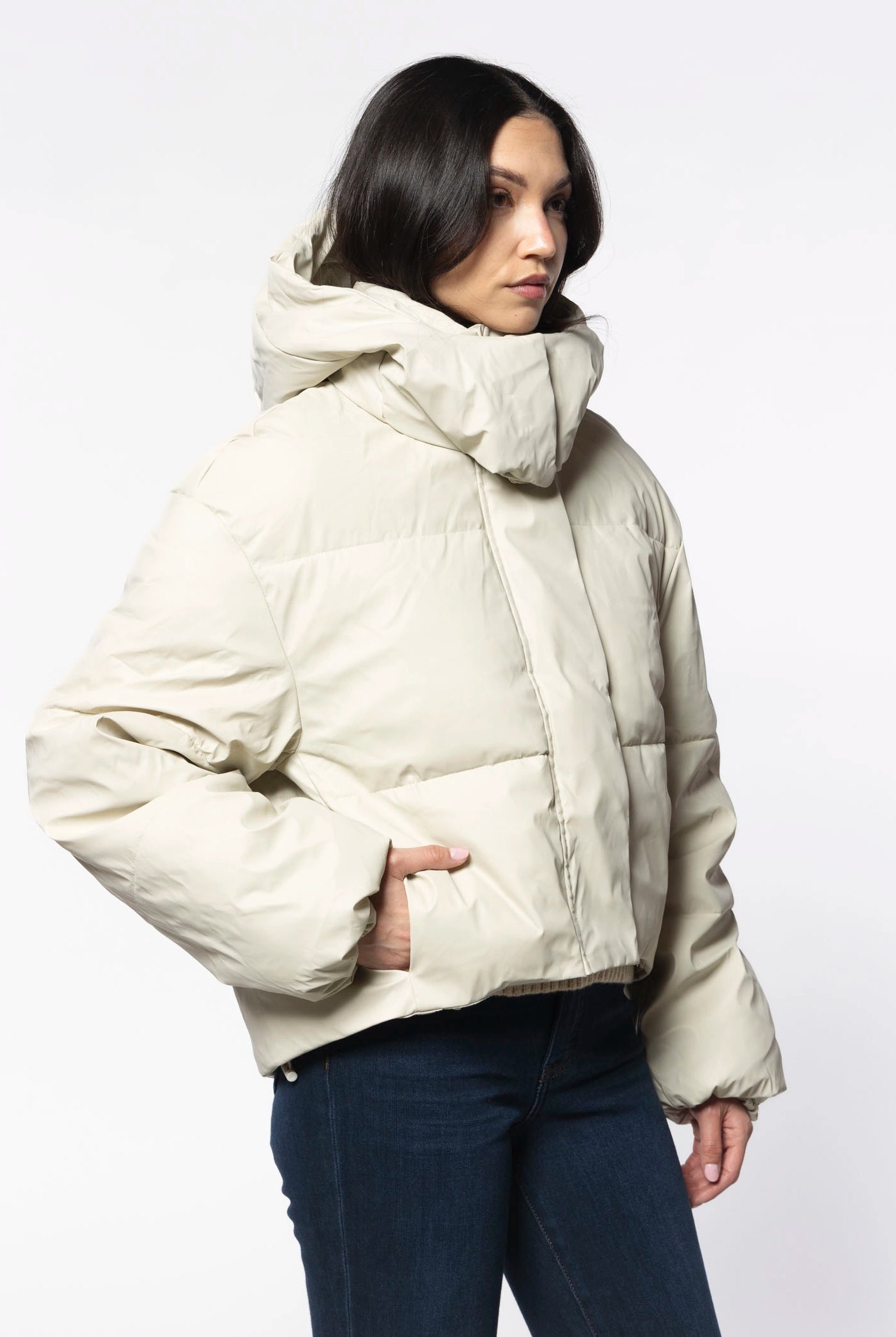 swatch_Bone puffer jacket