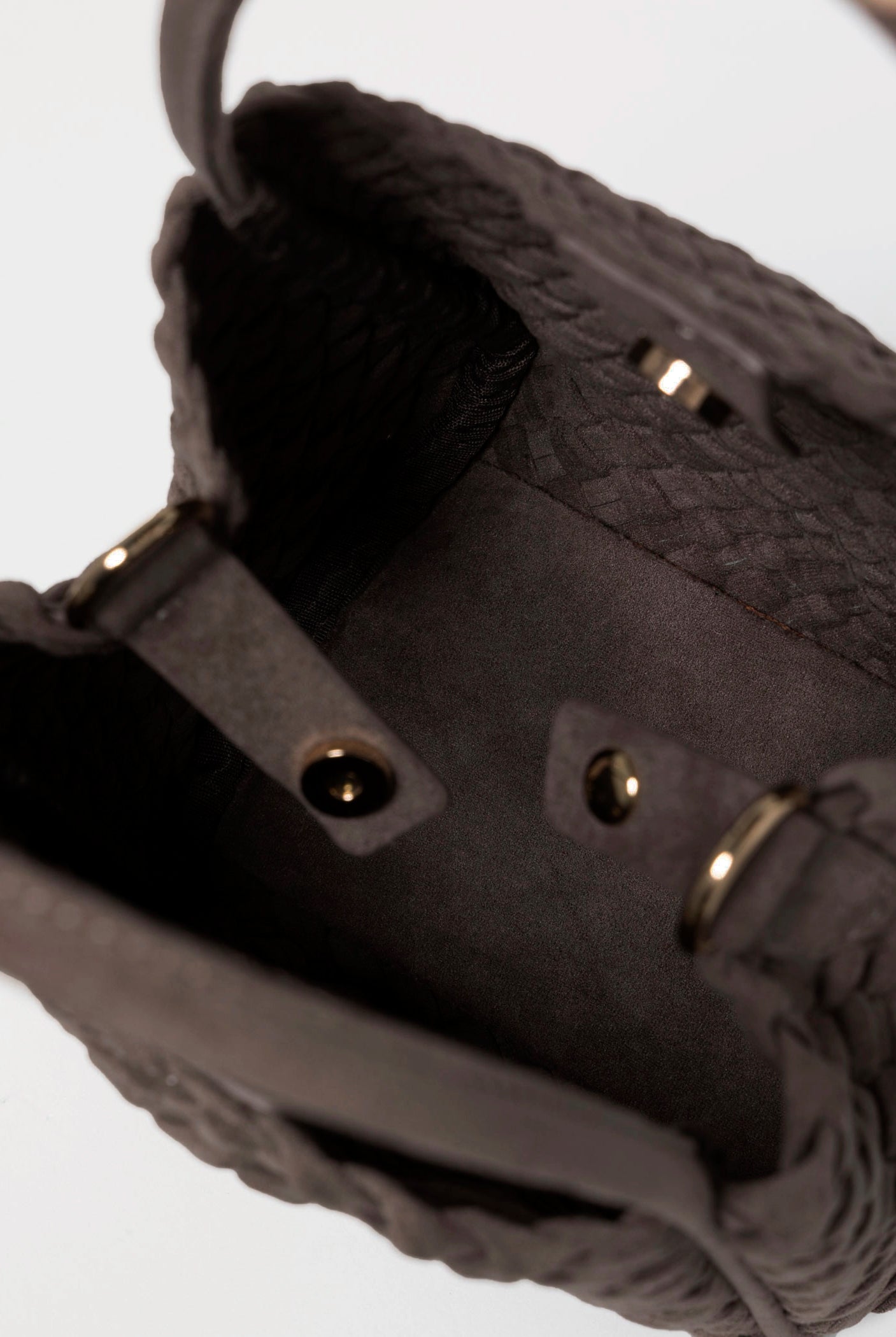 swatch_Brown hollace woven suede bag