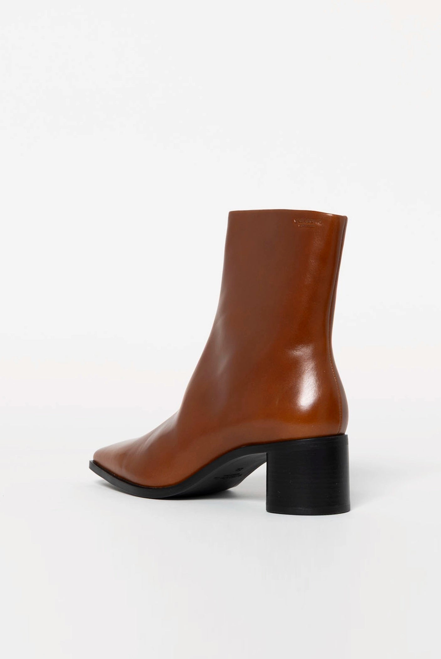 swatch_Cognac Leather fay ankle boots