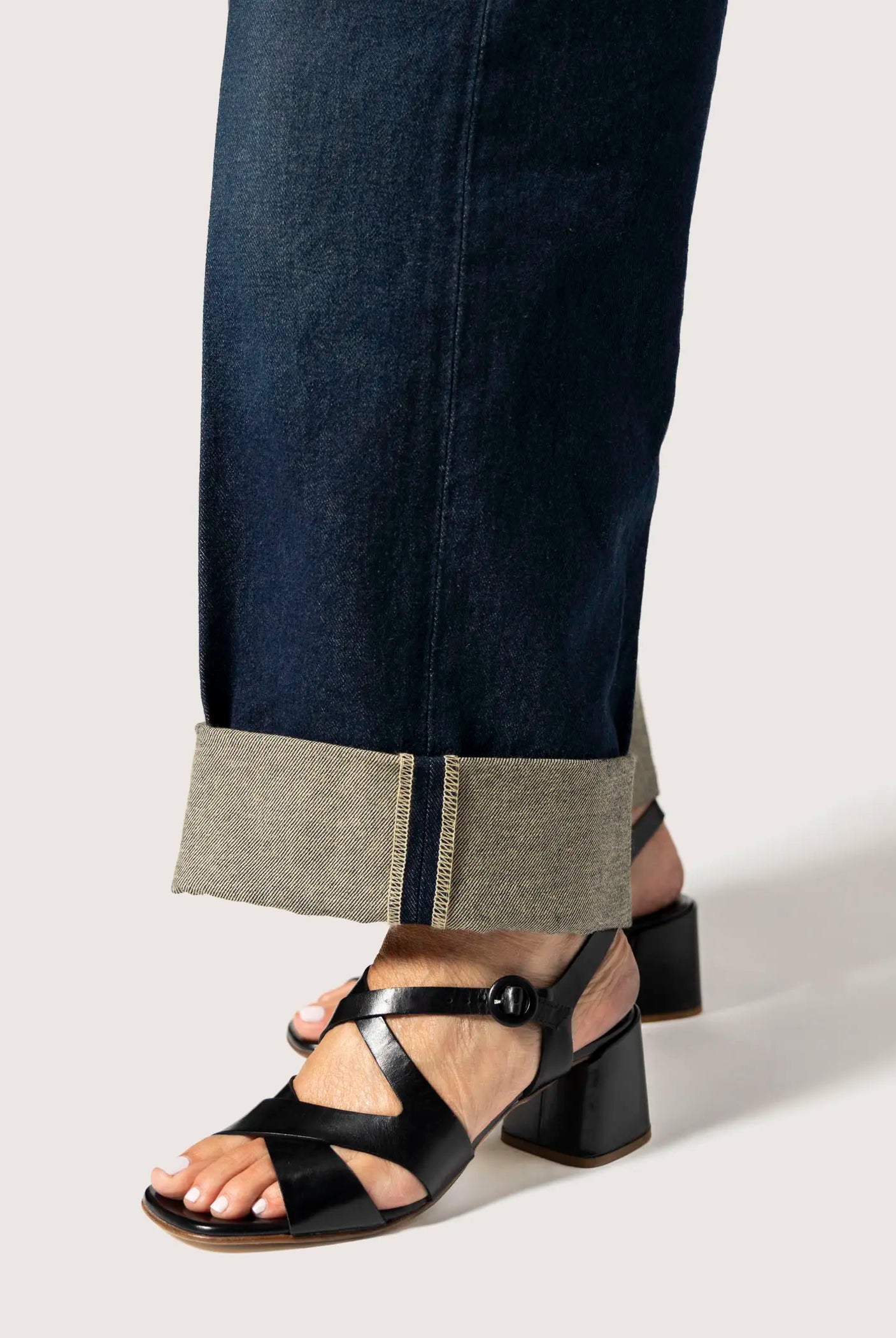 swatch_black leather heeled sandal heeled sandals