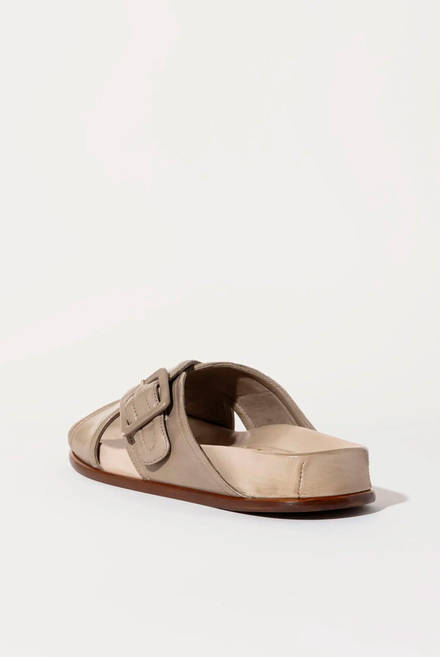 swatch_taupe leather crossband leather sandal flat sandals