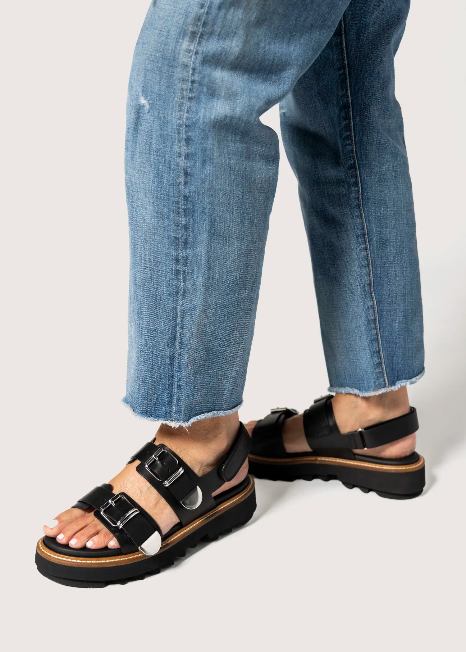 swatch_black leather comfort leather sandal platform sandals