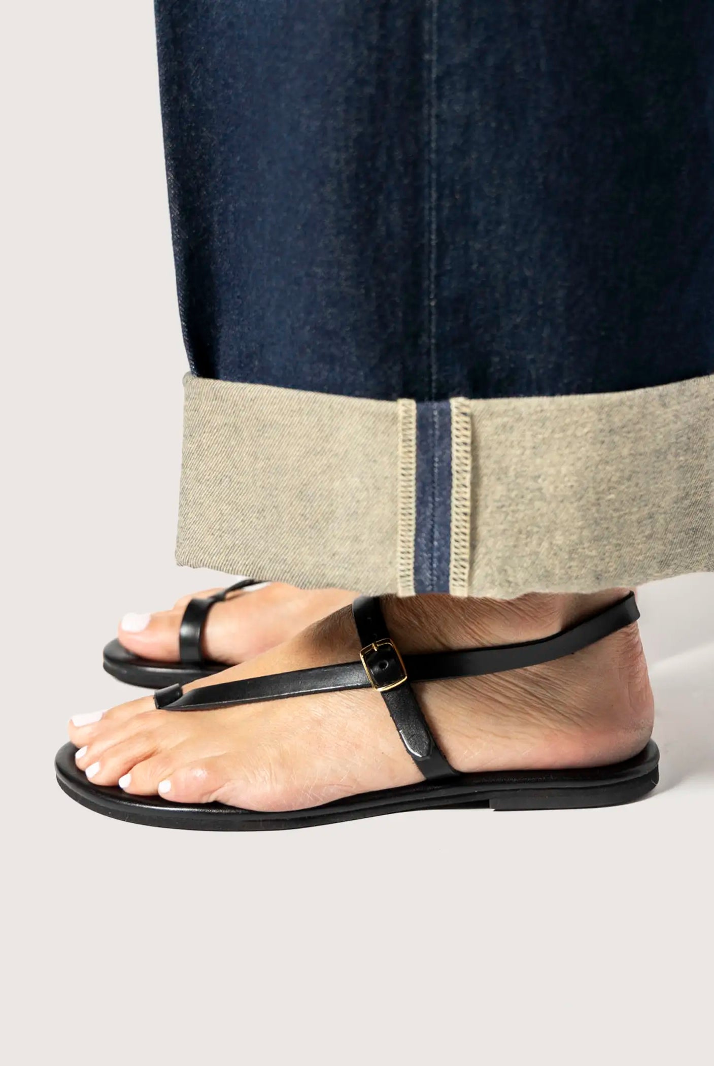 swatch_black leather strappy leather sandal flat sandals