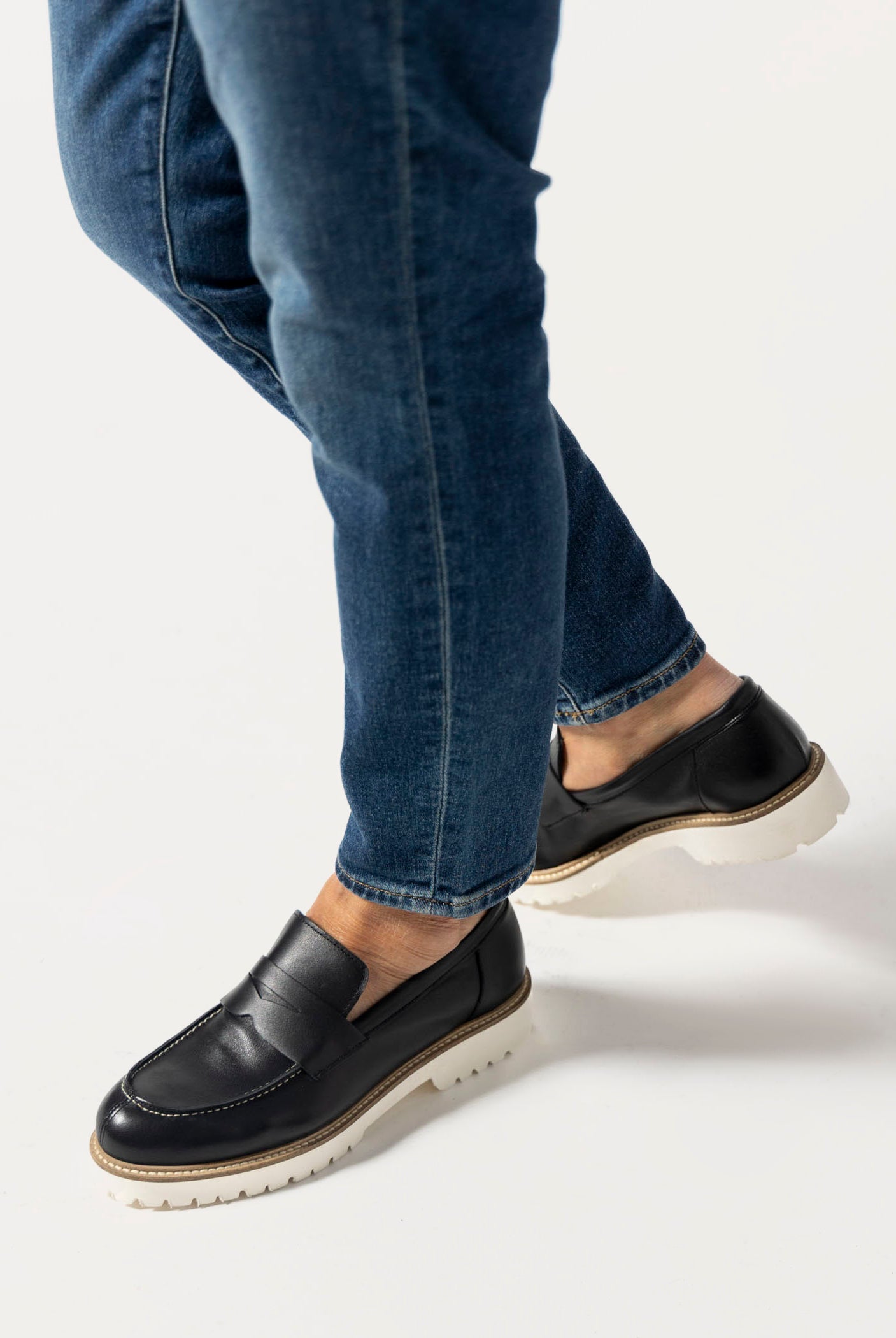 swatch_black leather leather penny loafer flat shoes