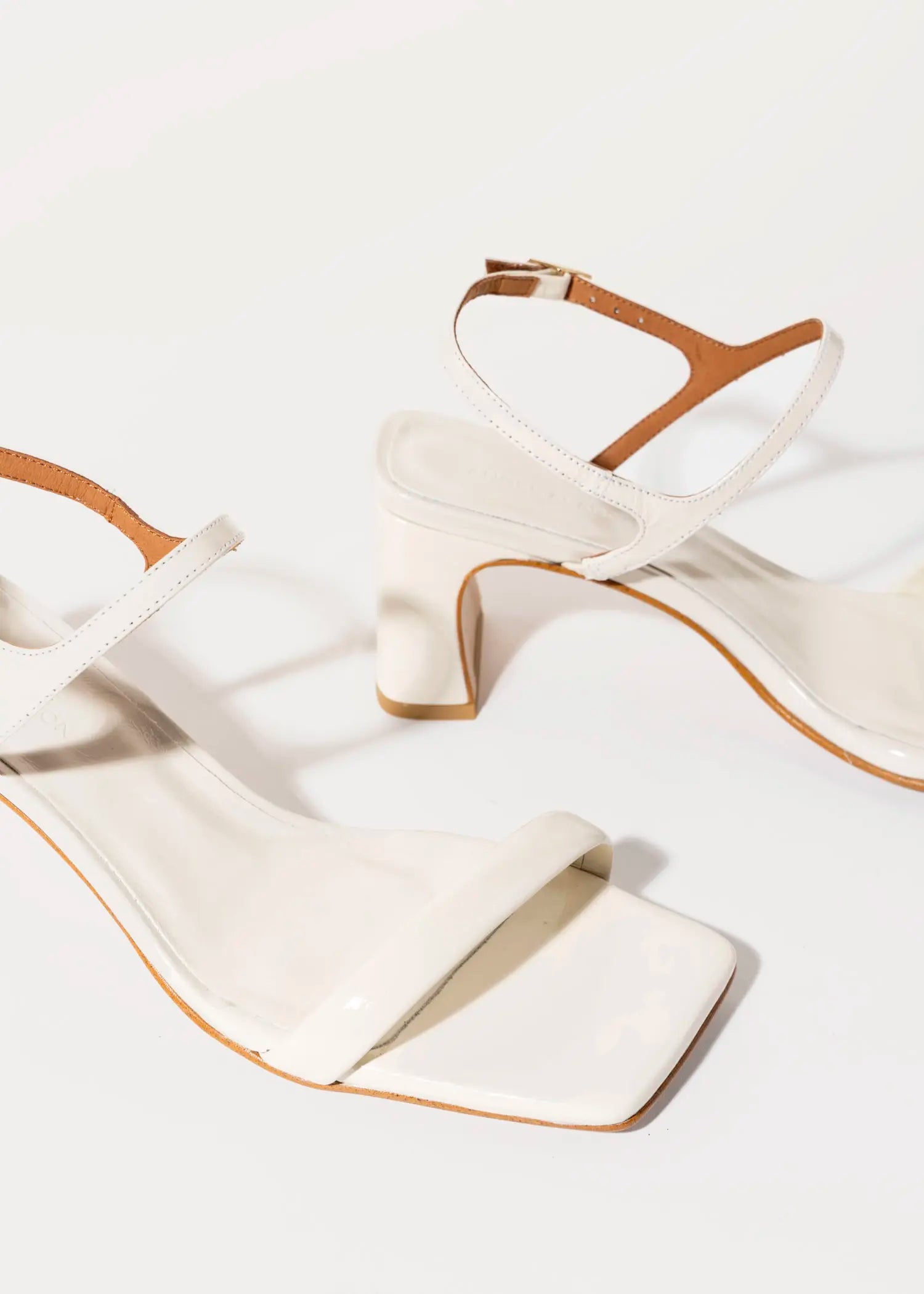 swatch_vanilla patent dominique leather sandal heeled sandals