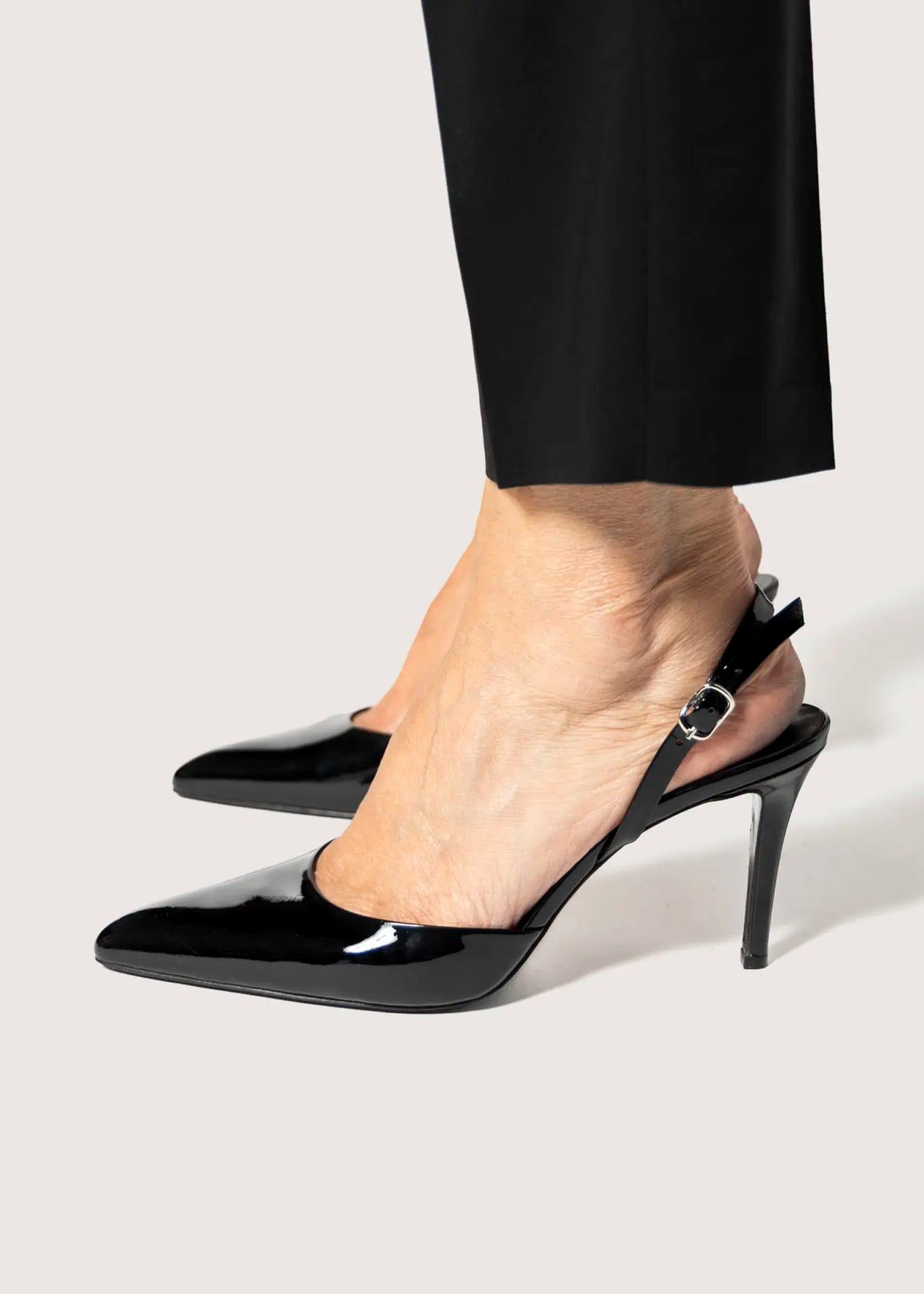 swatch_black patent two piece pump heels