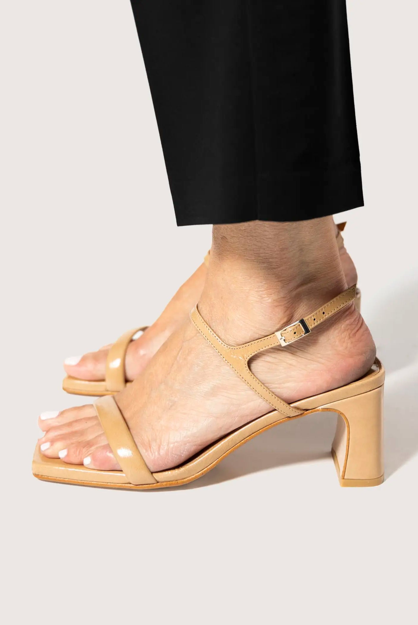 swatch_honey patent dominique leather sandal heeled sandals