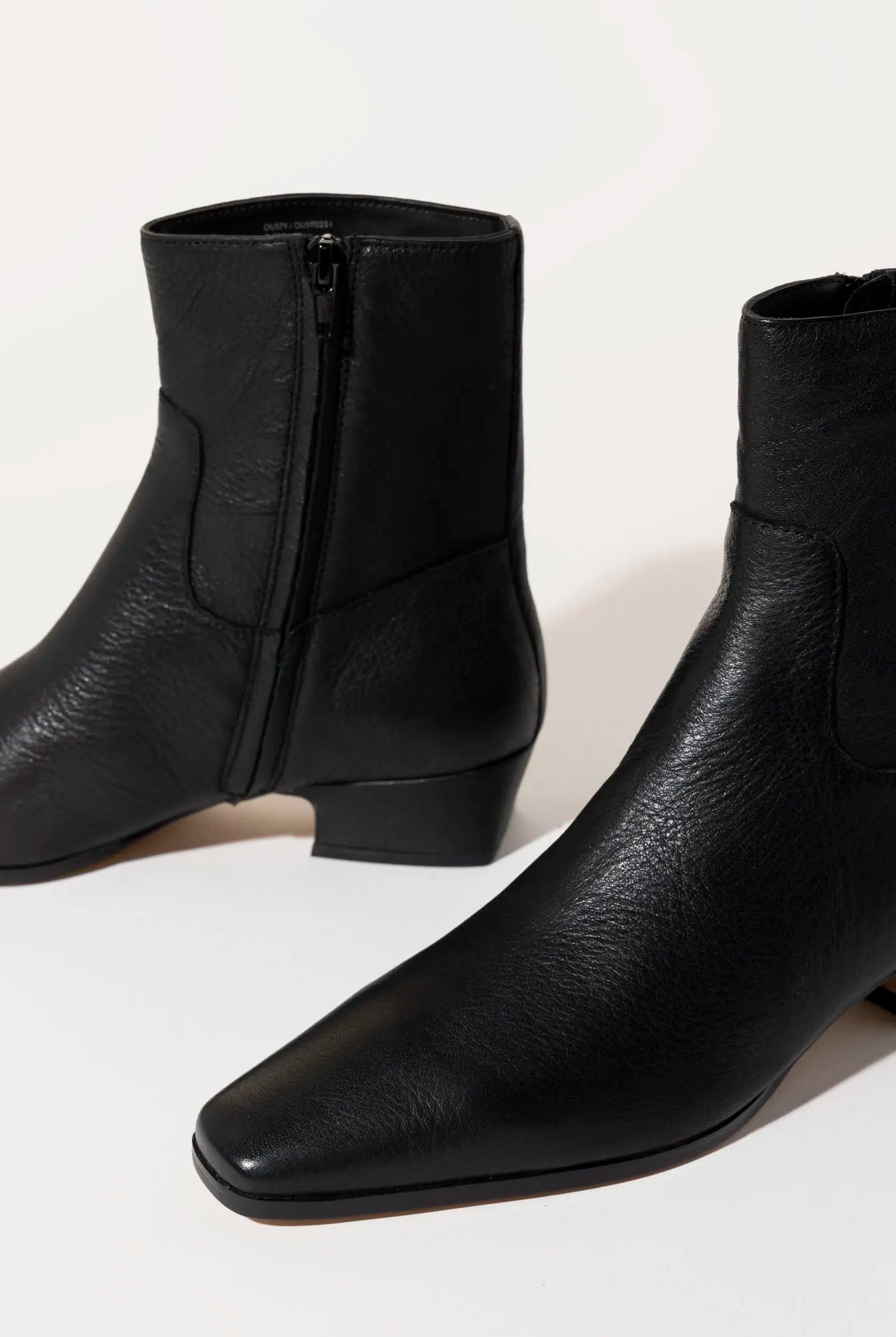 swatch_black dusty bootie ankle boots