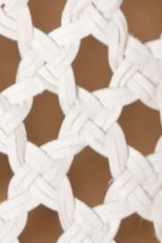 swatch_White Leather tony bianco Cheeky woven flat