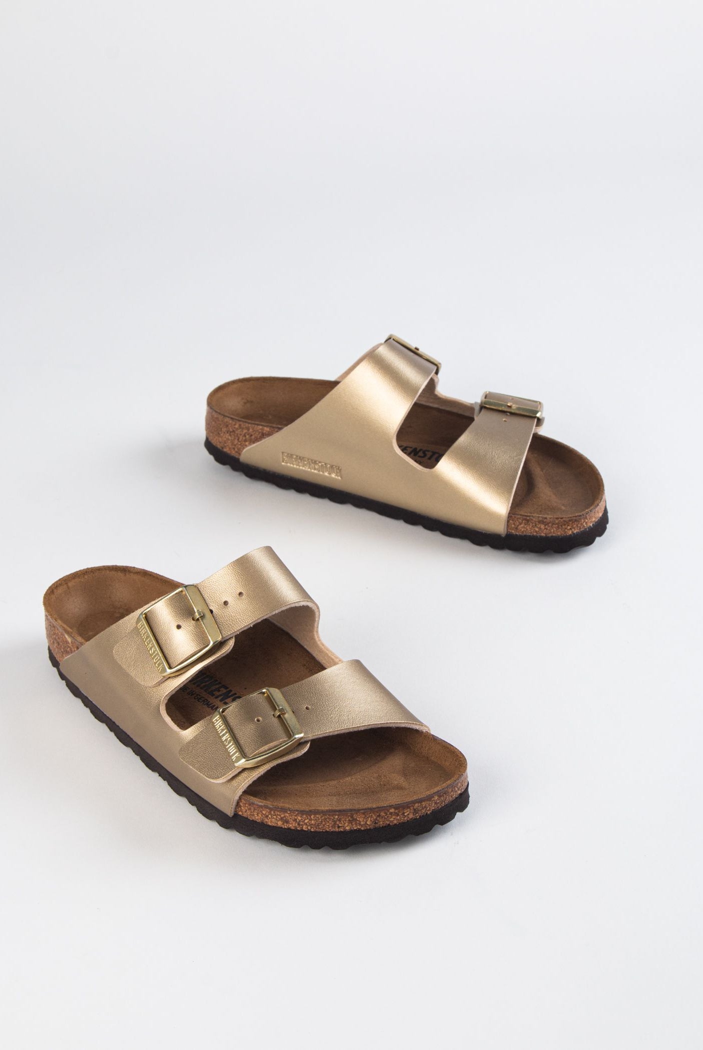 swatch_gold leather arizona sandal flat sandals