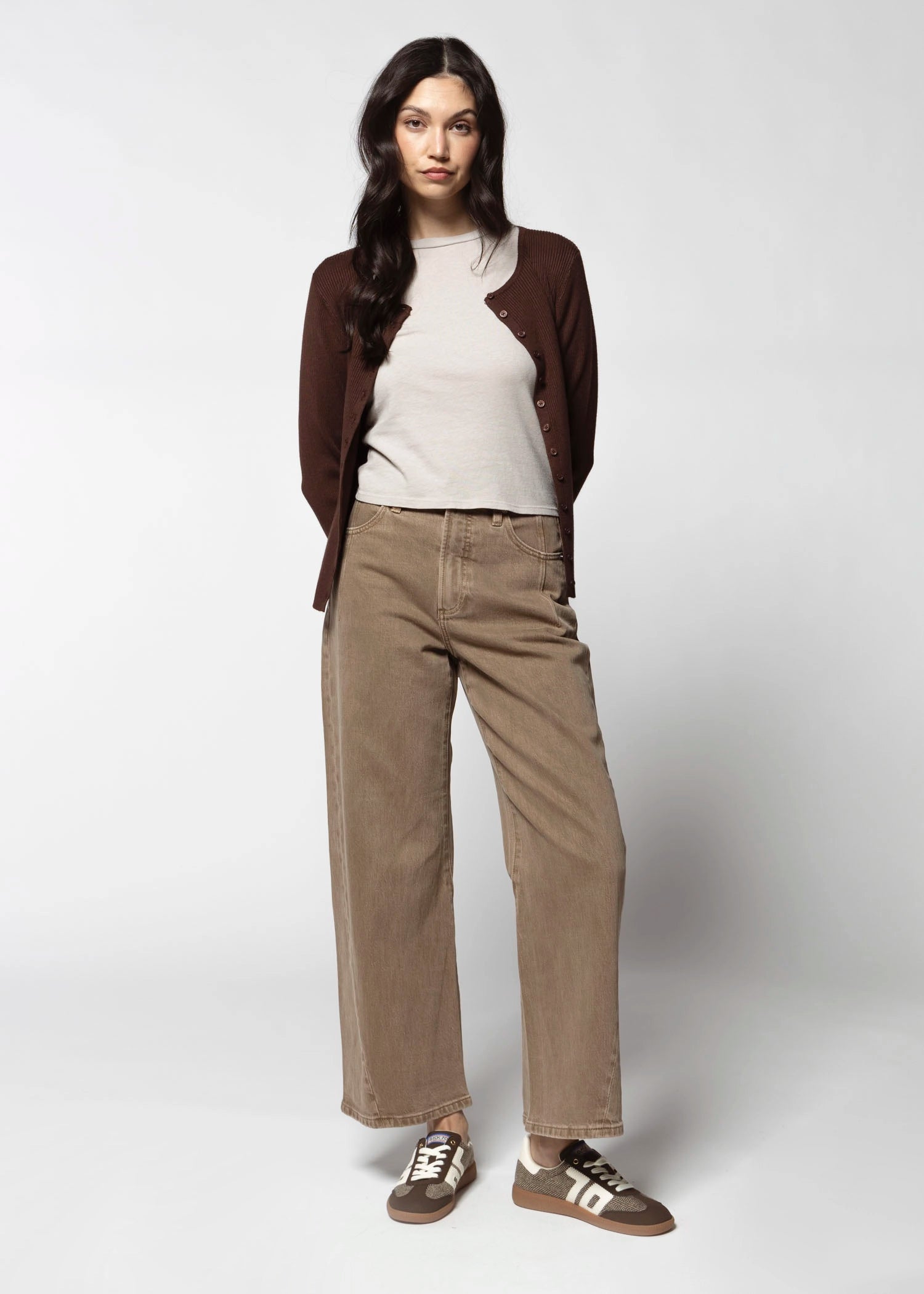 swatch_Tannin pistola kyra jean